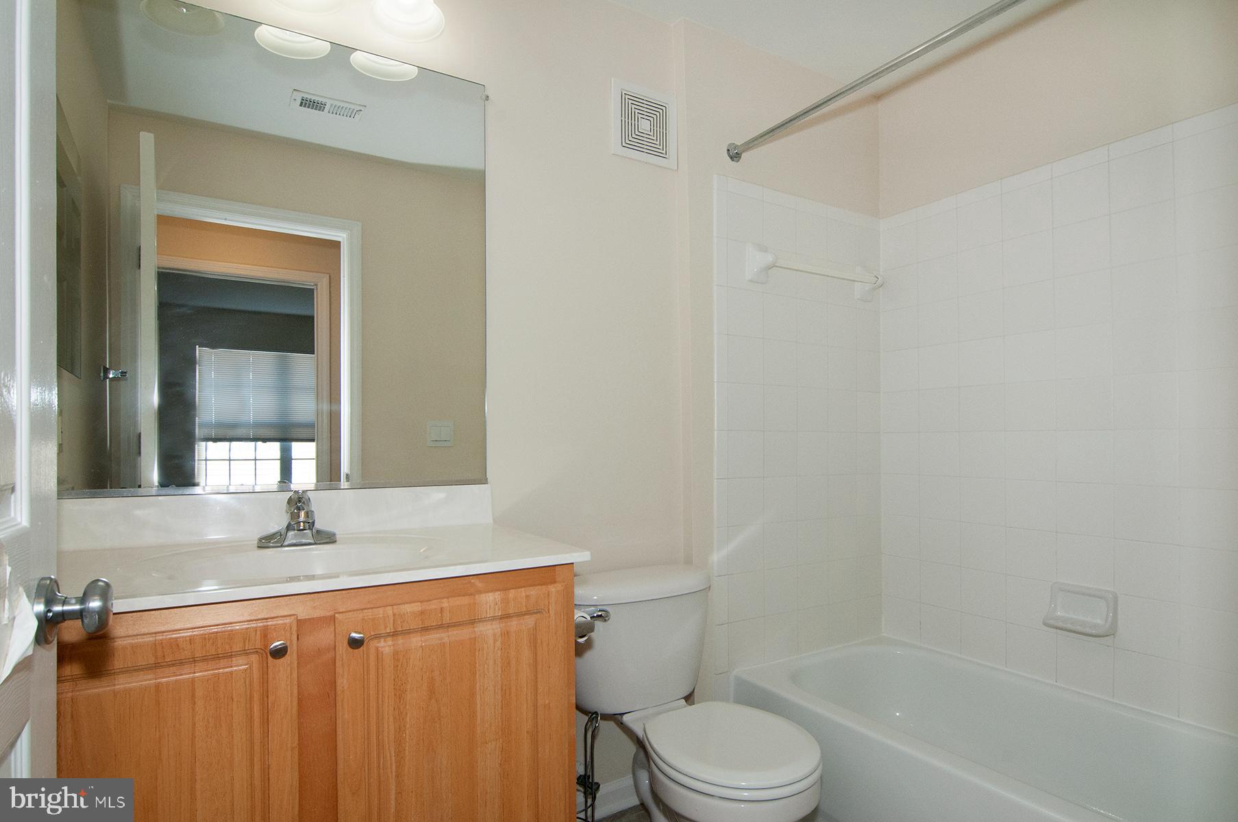 KING FARM - Residential Lease