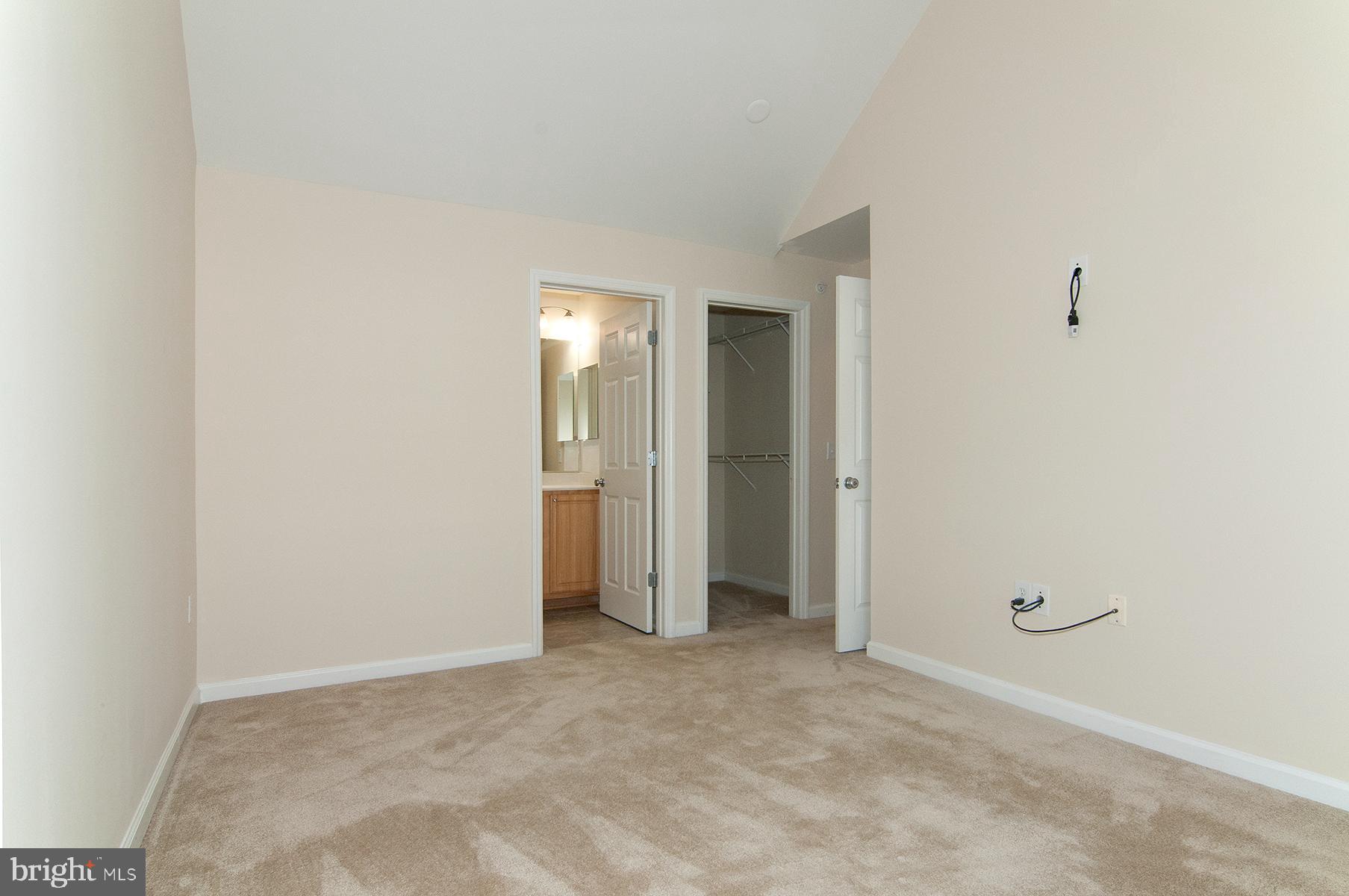 KING FARM - Residential Lease