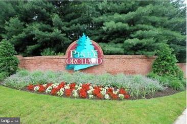 PINEY ORCHARD - Residential