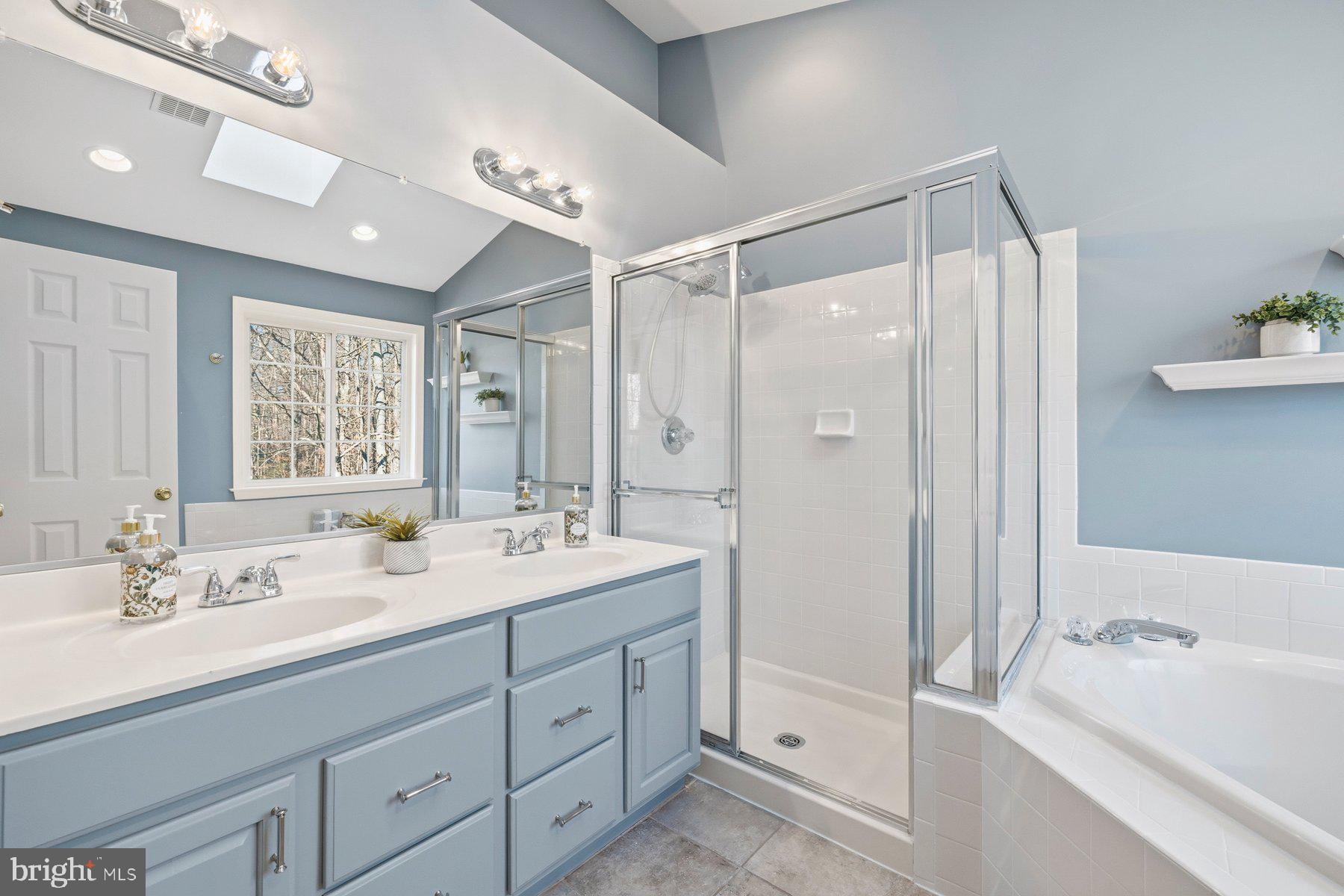 PINEY ORCHARD - Residential