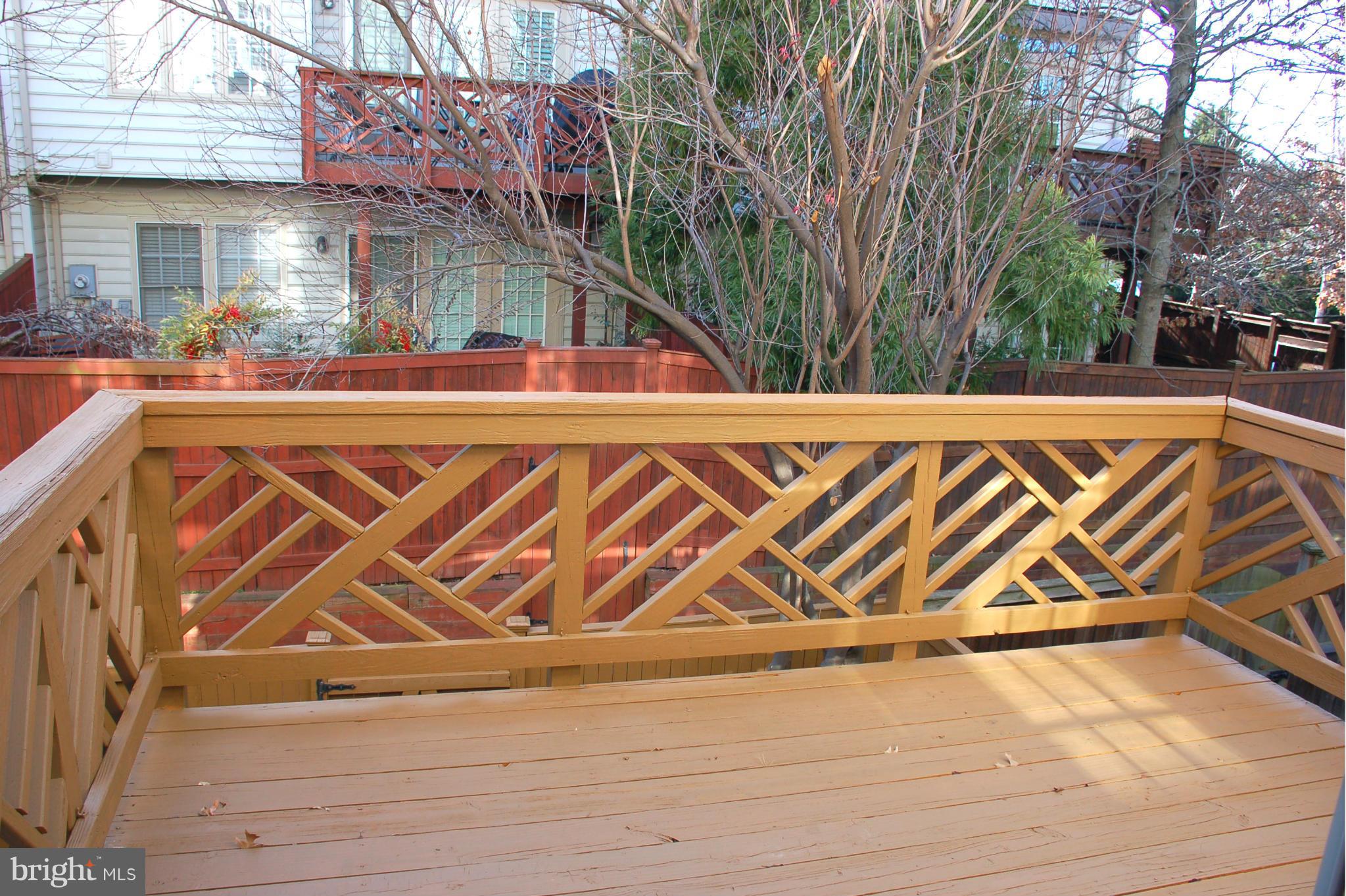 OLD TOWN GREENS - Residential Lease