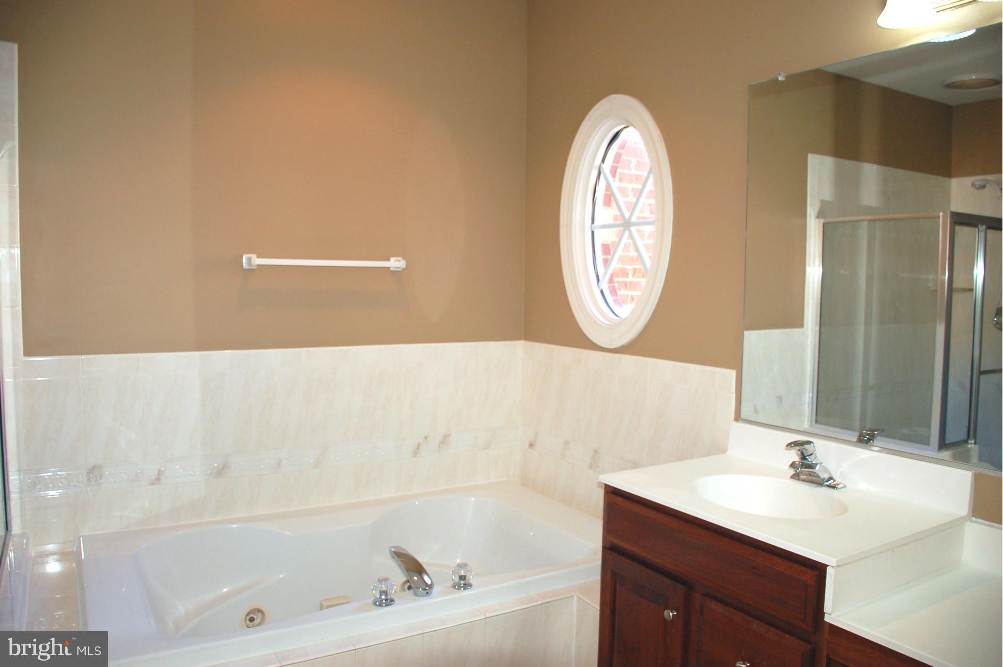 OLD TOWN GREENS - Residential Lease