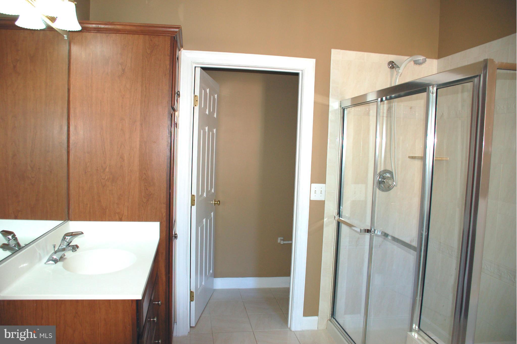 OLD TOWN GREENS - Residential Lease