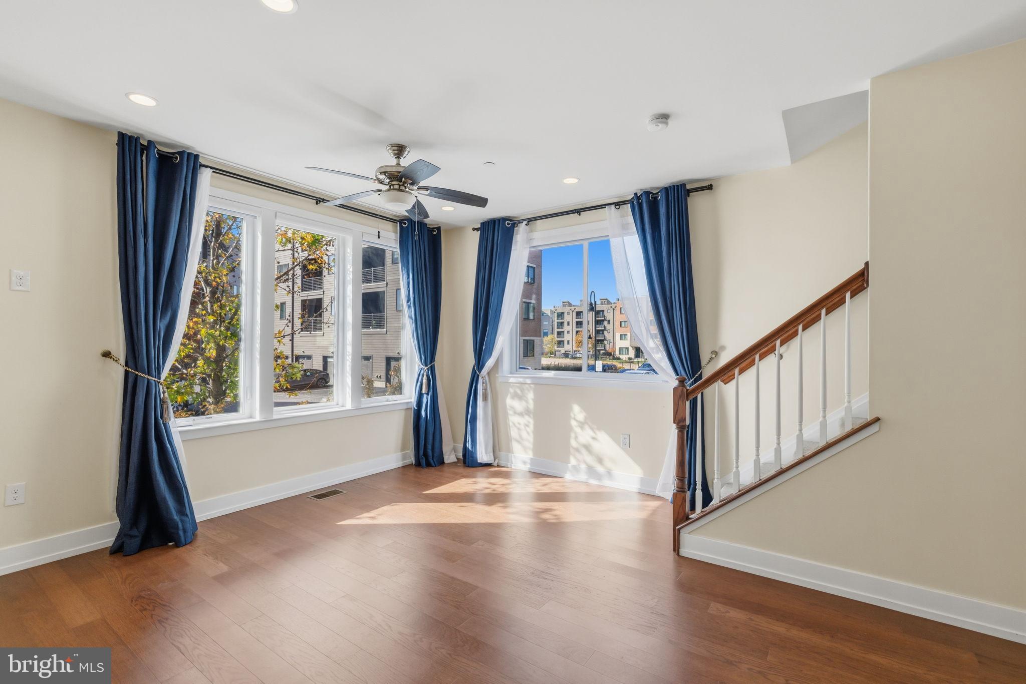 BROWNSTONES AT VF - Residential