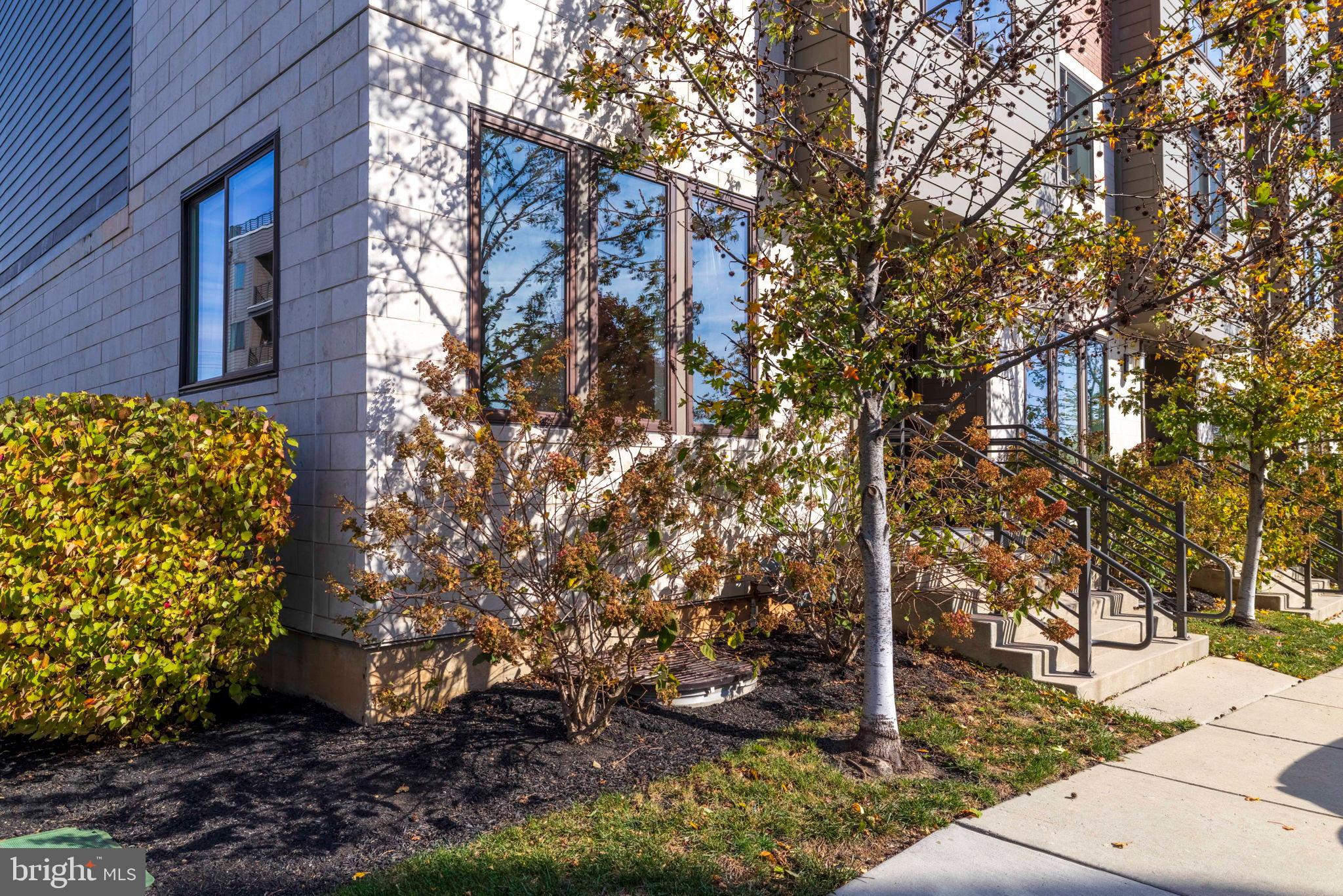 BROWNSTONES AT VF - Residential