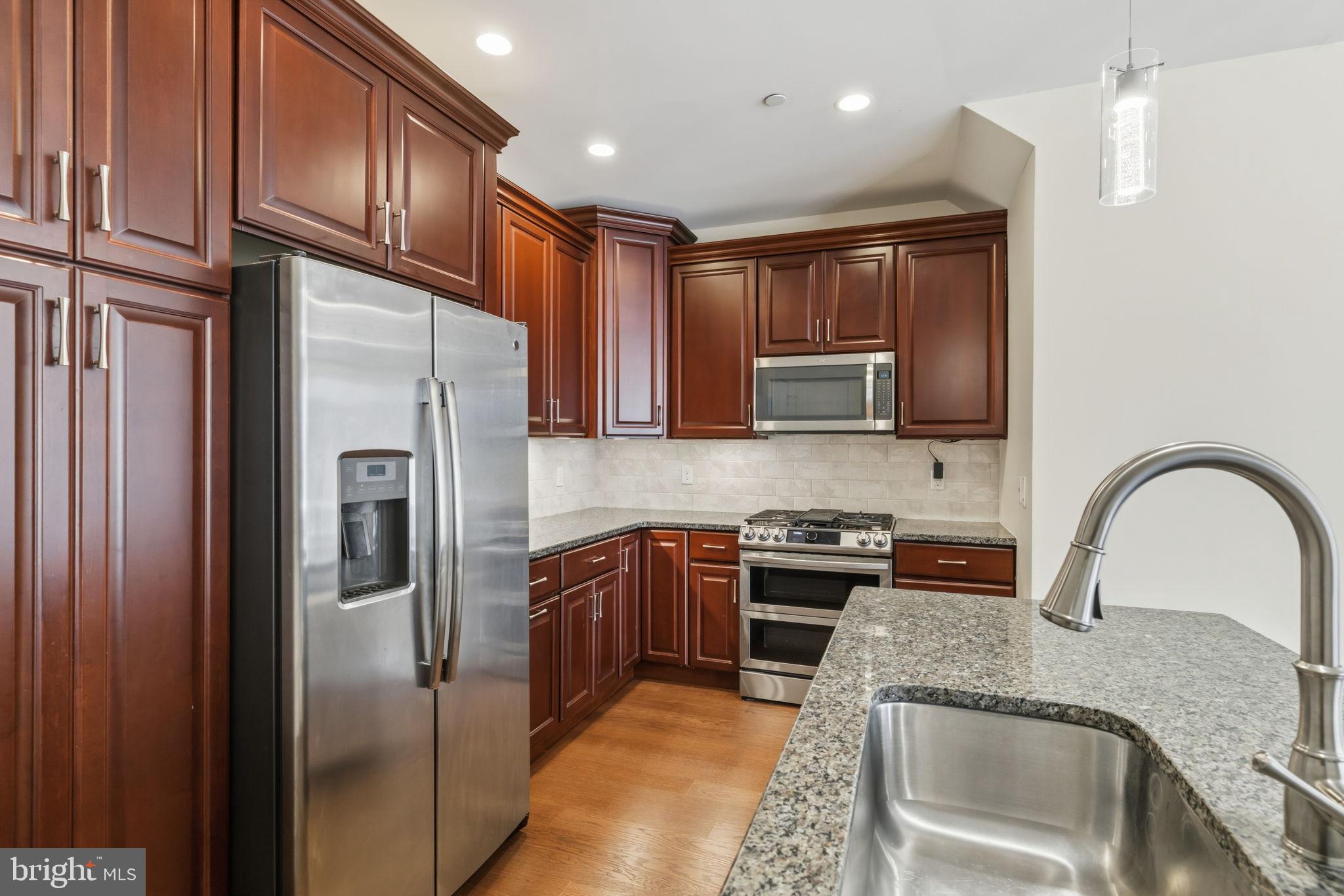 BROWNSTONES AT VF - Residential