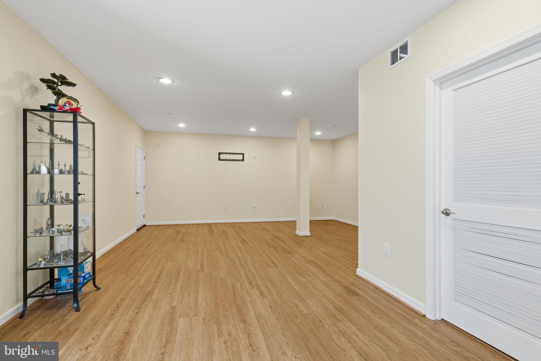 BROWNSTONES AT VF - Residential