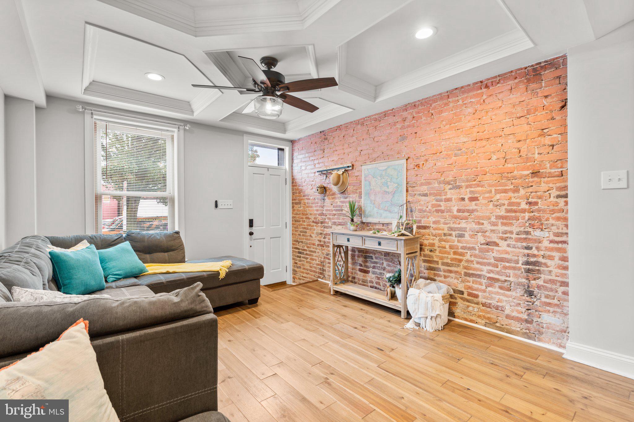 HIGHLANDTOWN - Residential