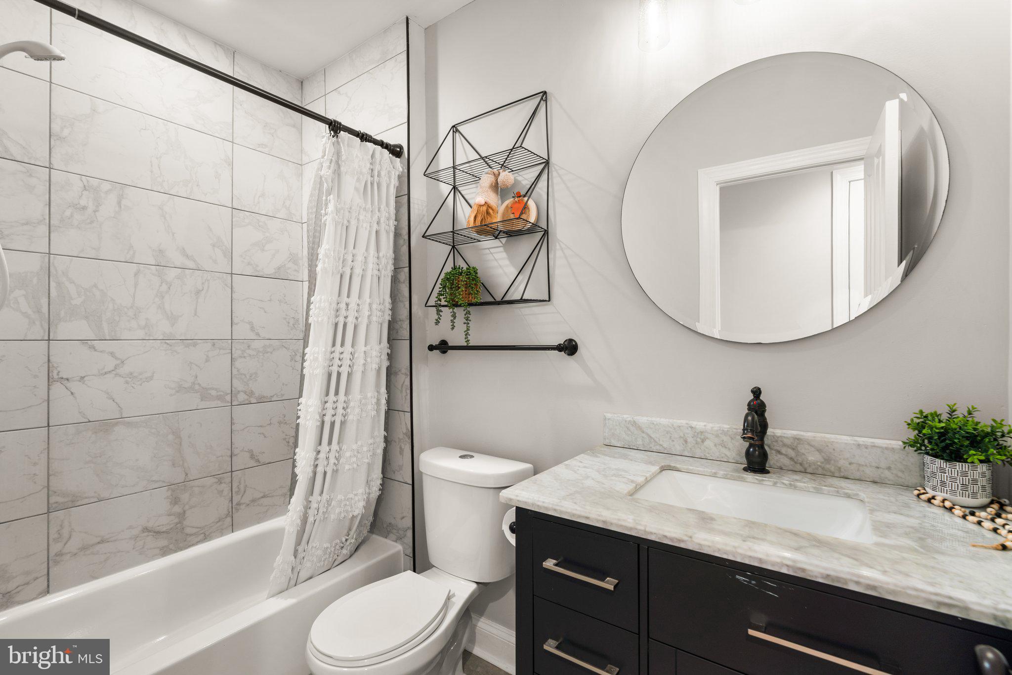 HIGHLANDTOWN - Residential