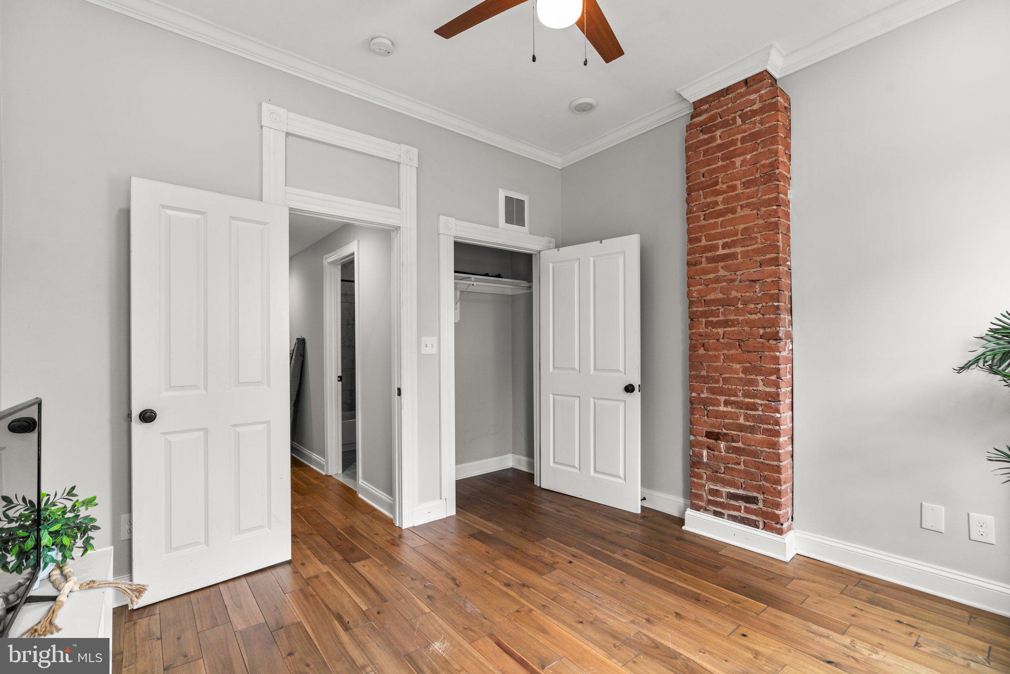 HIGHLANDTOWN - Residential