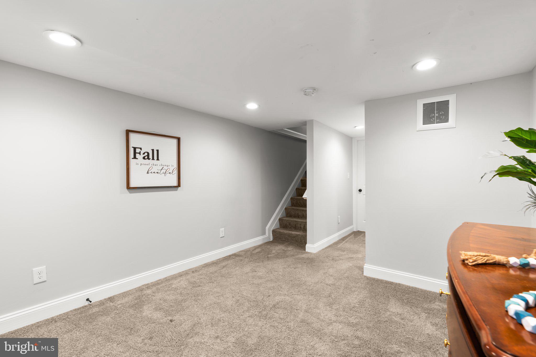 HIGHLANDTOWN - Residential