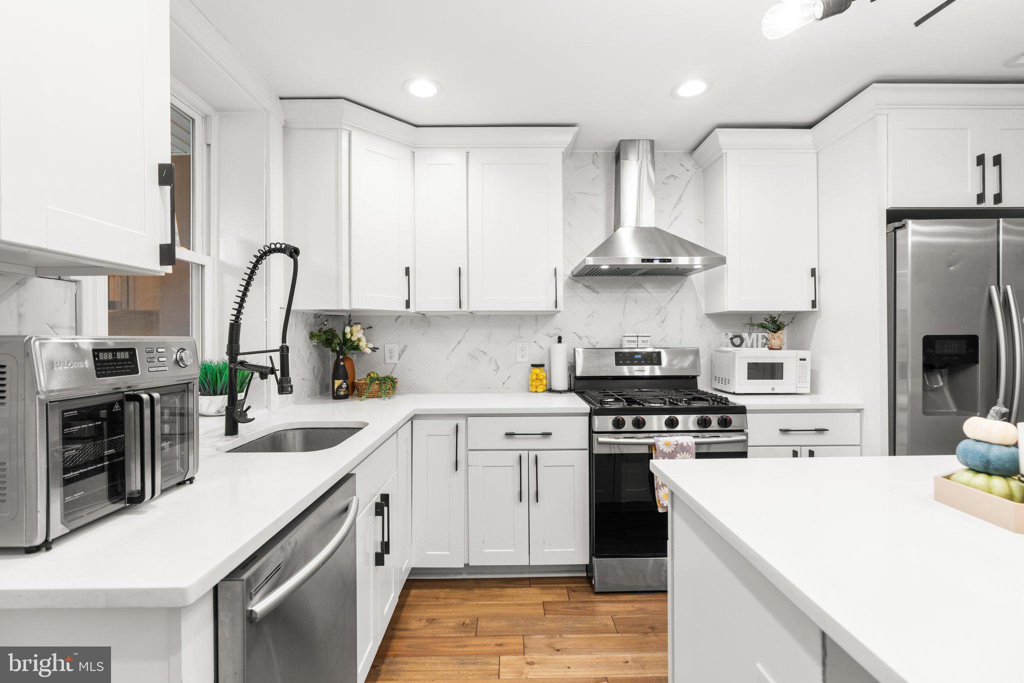 HIGHLANDTOWN - Residential