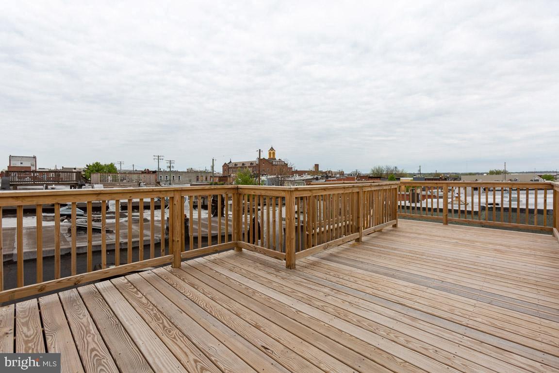 HIGHLANDTOWN - Residential