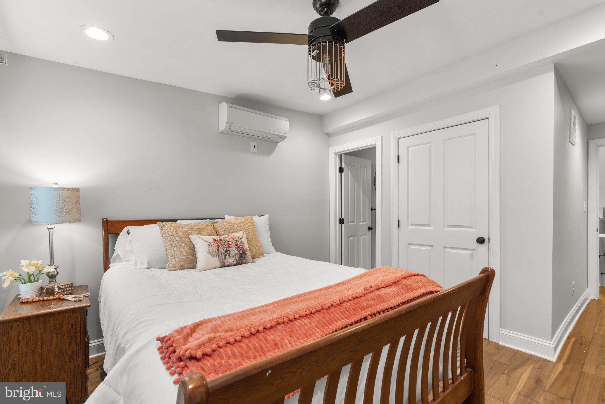 HIGHLANDTOWN - Residential