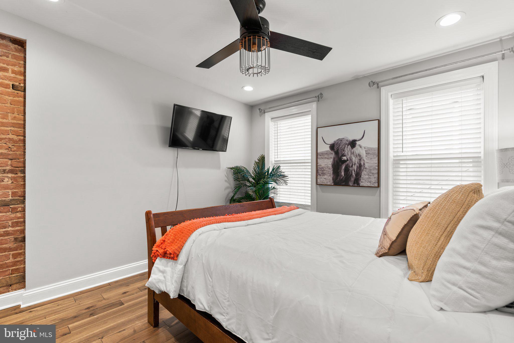 HIGHLANDTOWN - Residential