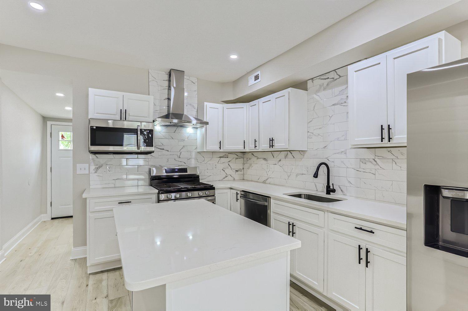 REMINGTON HISTORIC DISTRICT - Residential Lease