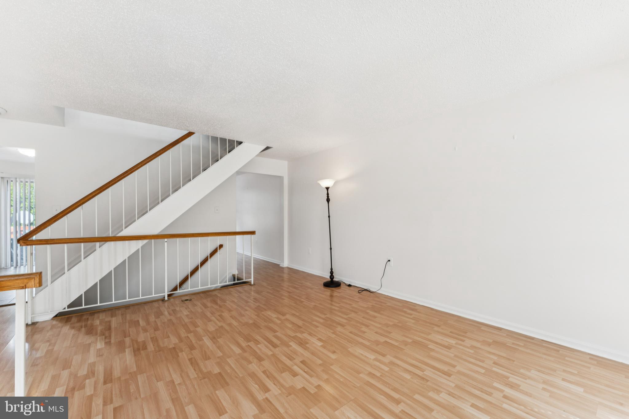 VALLEY STREAM ESTATES - Residential Lease