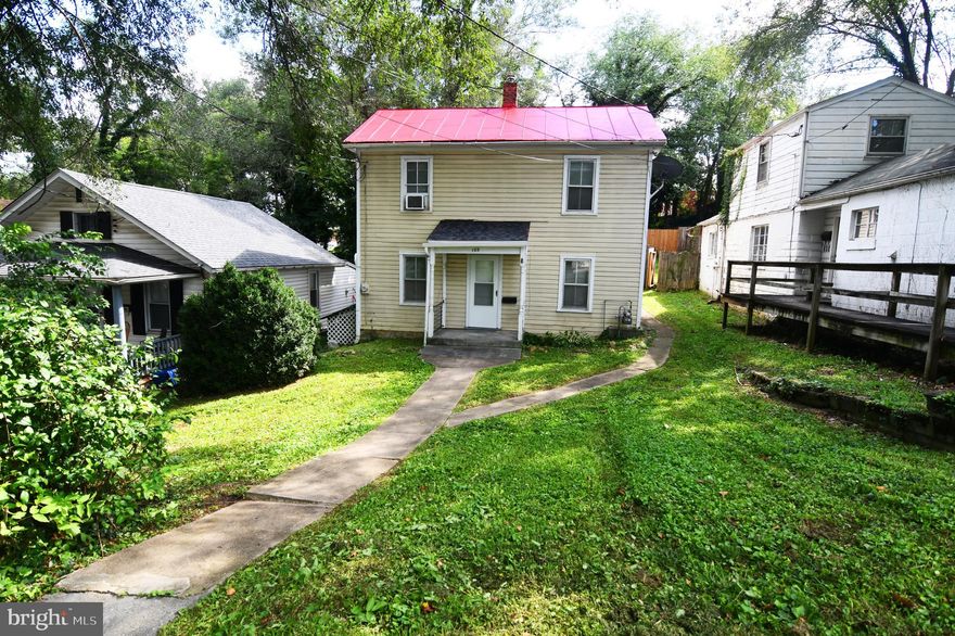 SO AFFORDABLE! Spacious 3-bedroom house with 2 full baths, wood floors, fenced back yard. Near historic Old Town Winchester,  Shenandoah University, shopping, services, museums and commuter routes 50, 7 and I-81. Laundry room with washer and dryer. Main-level bath has shower. Upstairs bath has tub. Eat-in kitchen with pantry. Kitchen appliances, washer and dryer included. 13 X 7 walk-in closet and dressing room with built-in shelves. 2 window AC units. Flower beds. Minimum 1-year lease. No smoking. Pets case-by-case. VR application and tenant consent form required for all adult tenants and guarantors, $45 each. Lister to run reports, write lease. Prefer credit scores of 680 or higher,  income of at least 3x the rent, good employment, and good rental history. Tenant to obtain renter's insurance that is acceptable to the landlord. Owners/agents.