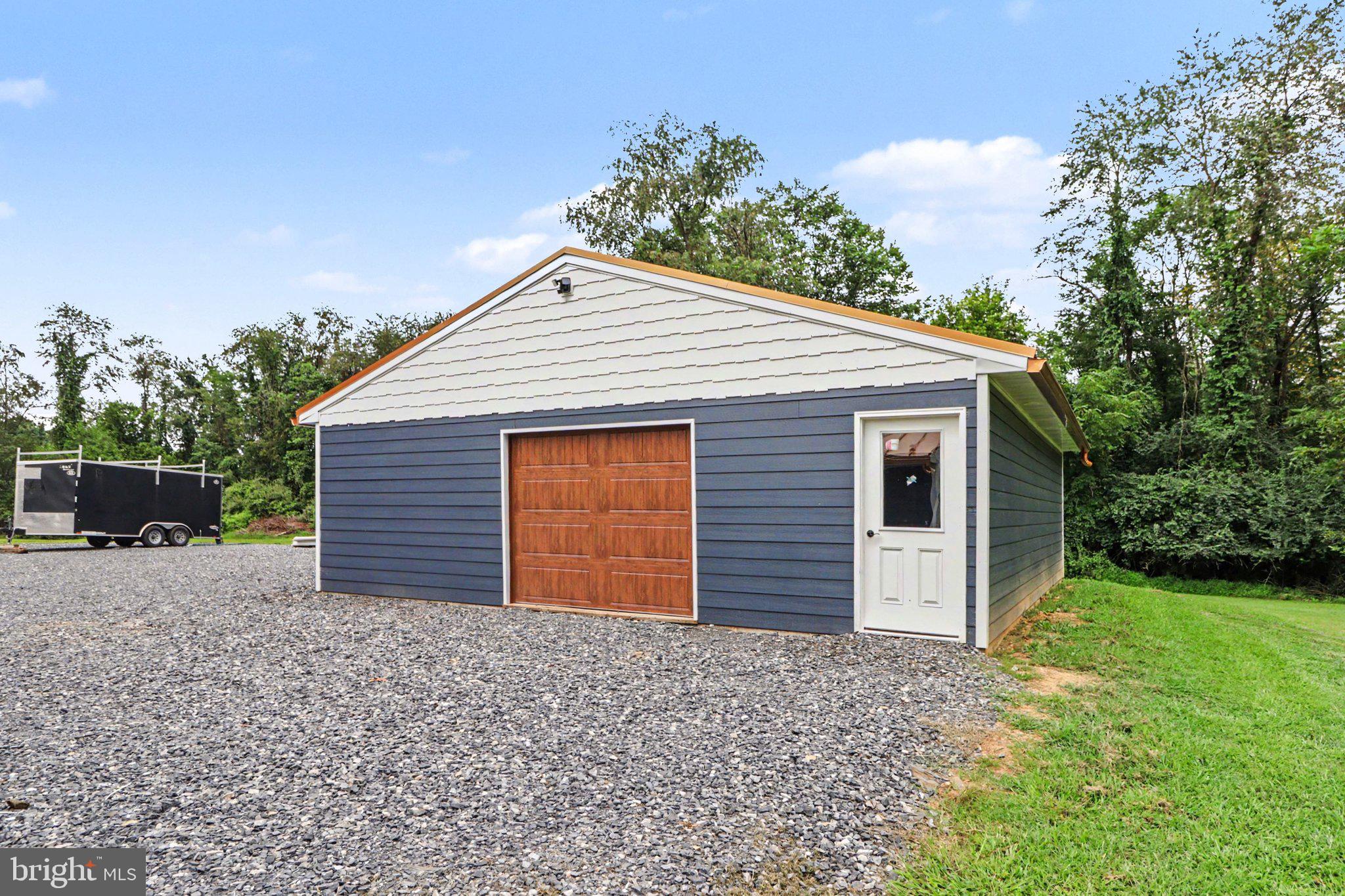 871 ALEXANDER SPRING ROAD