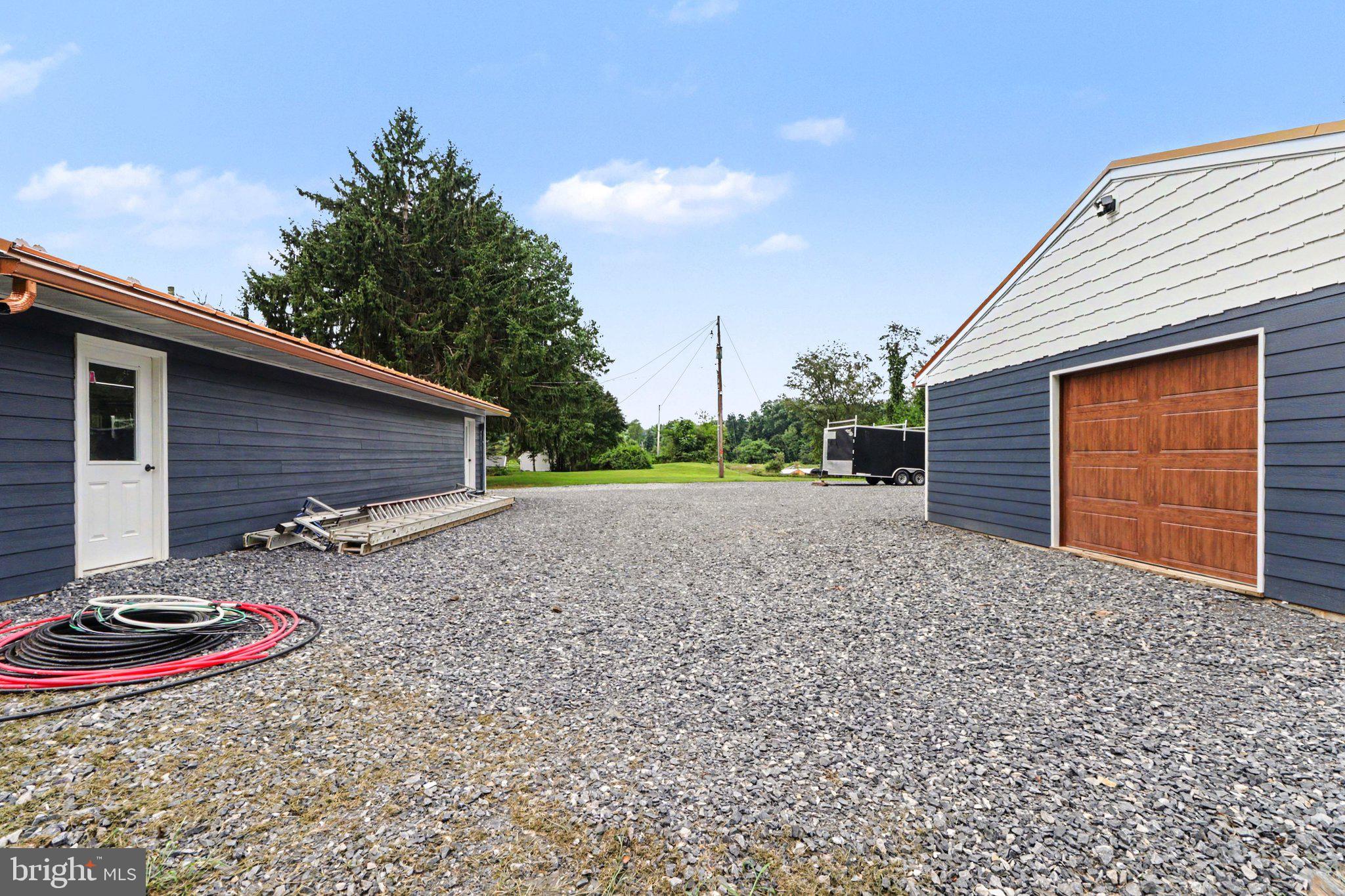 871 ALEXANDER SPRING ROAD