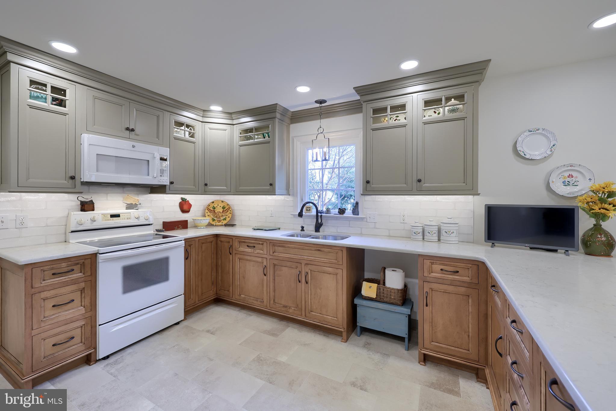 EAST BROOKE - Residential