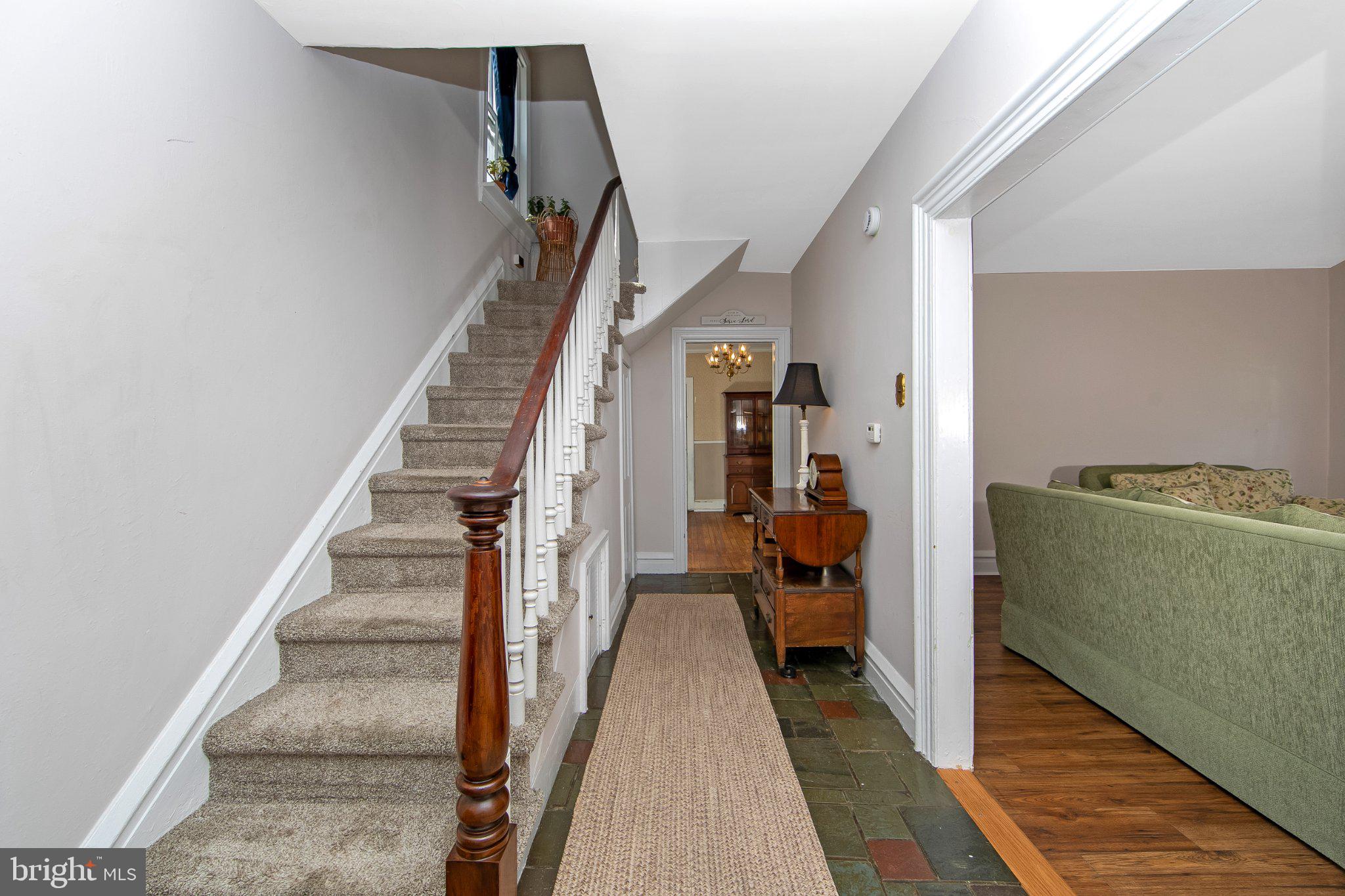 303 VAN SCIVER STREET
