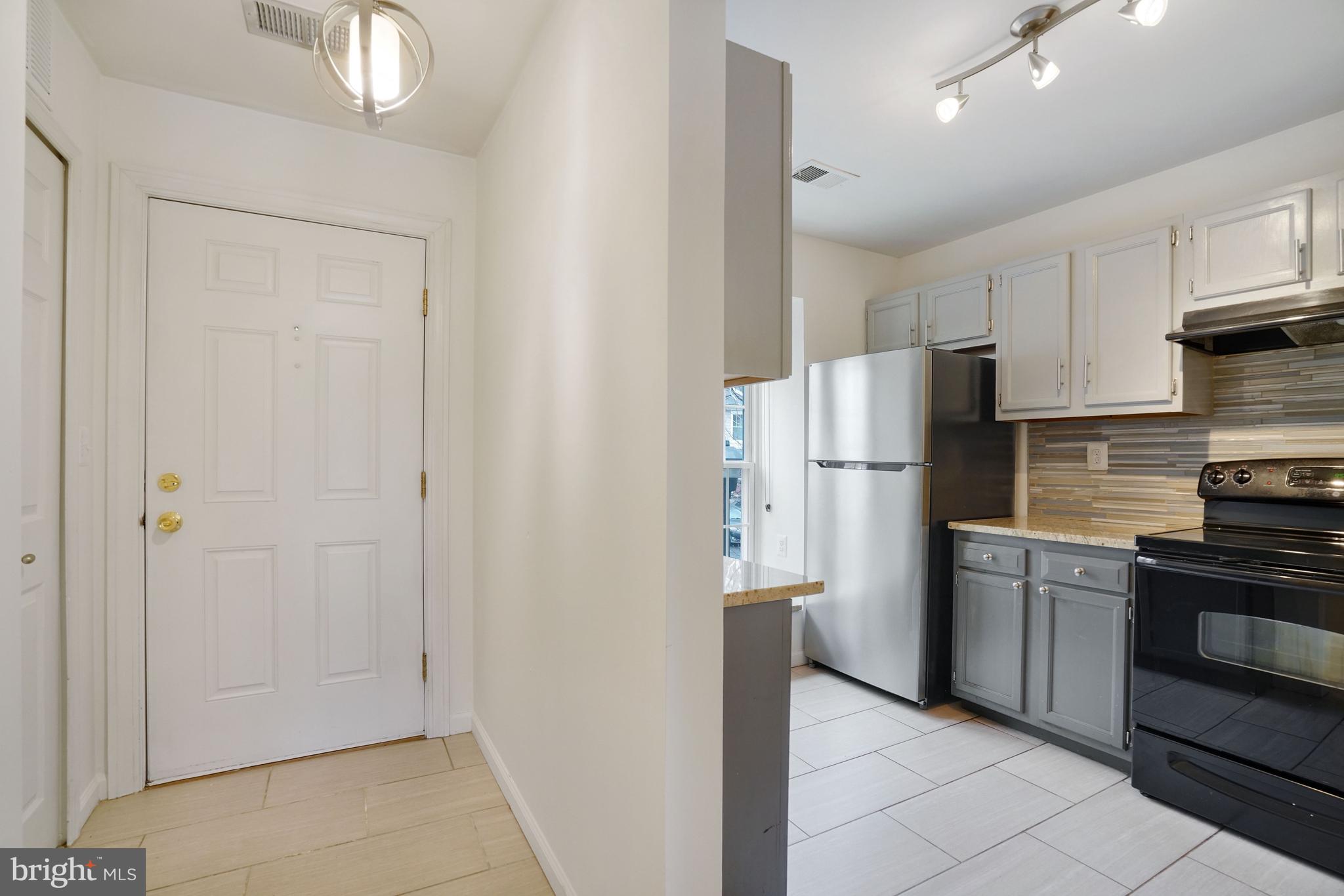 DUNDREE KNOLL - Residential