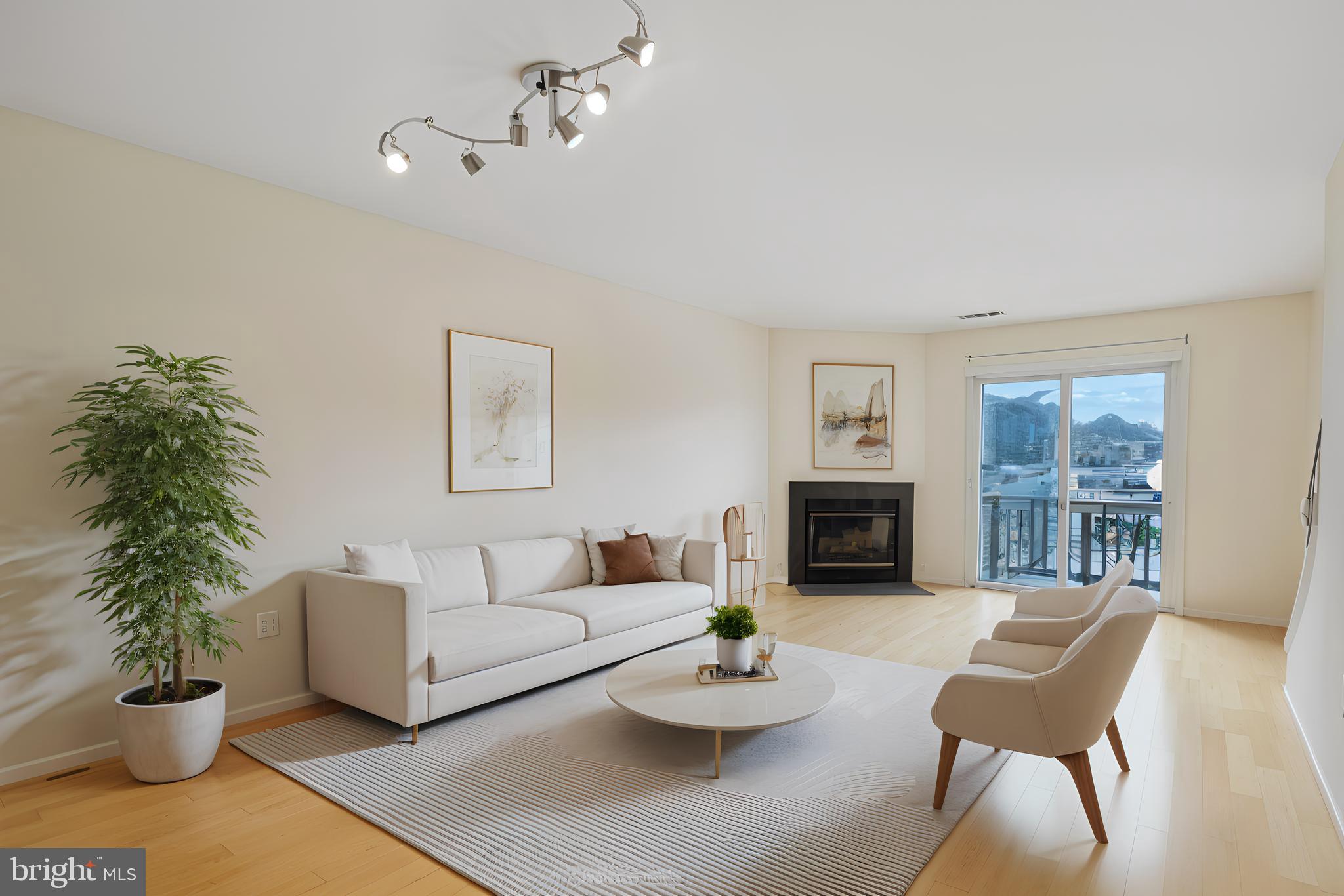 DUNDREE KNOLL - Residential