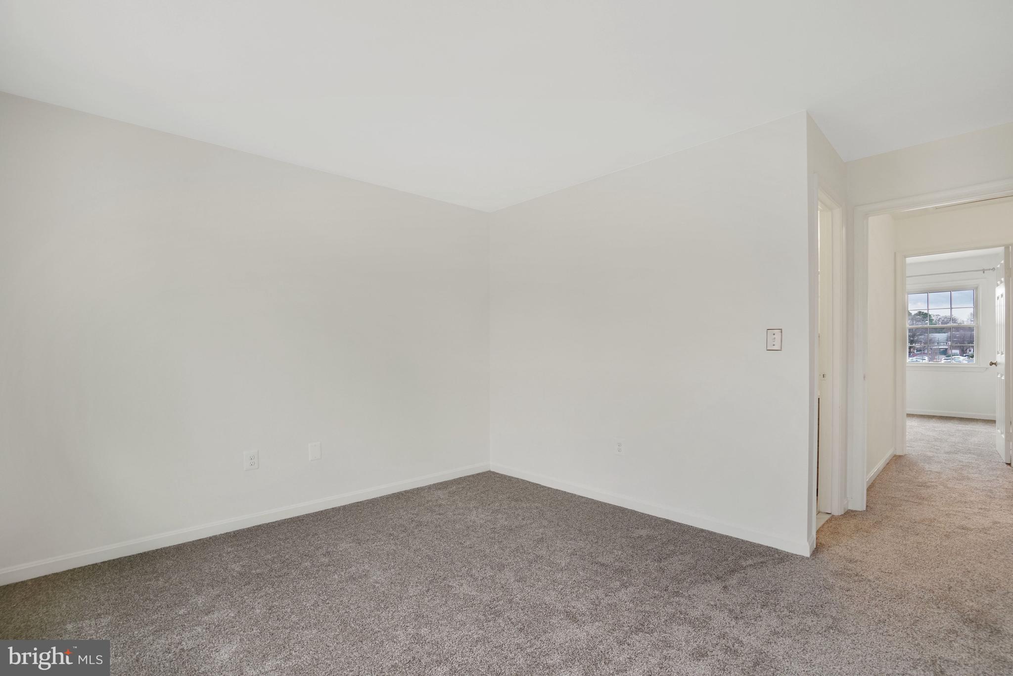 DUNDREE KNOLL - Residential