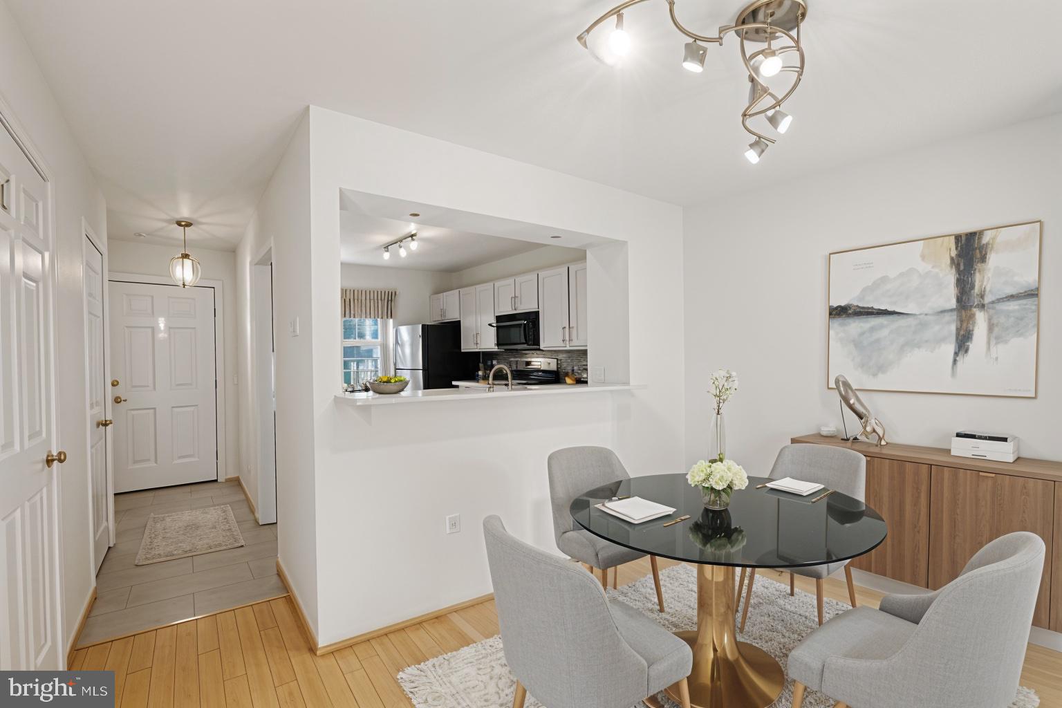 DUNDREE KNOLL - Residential