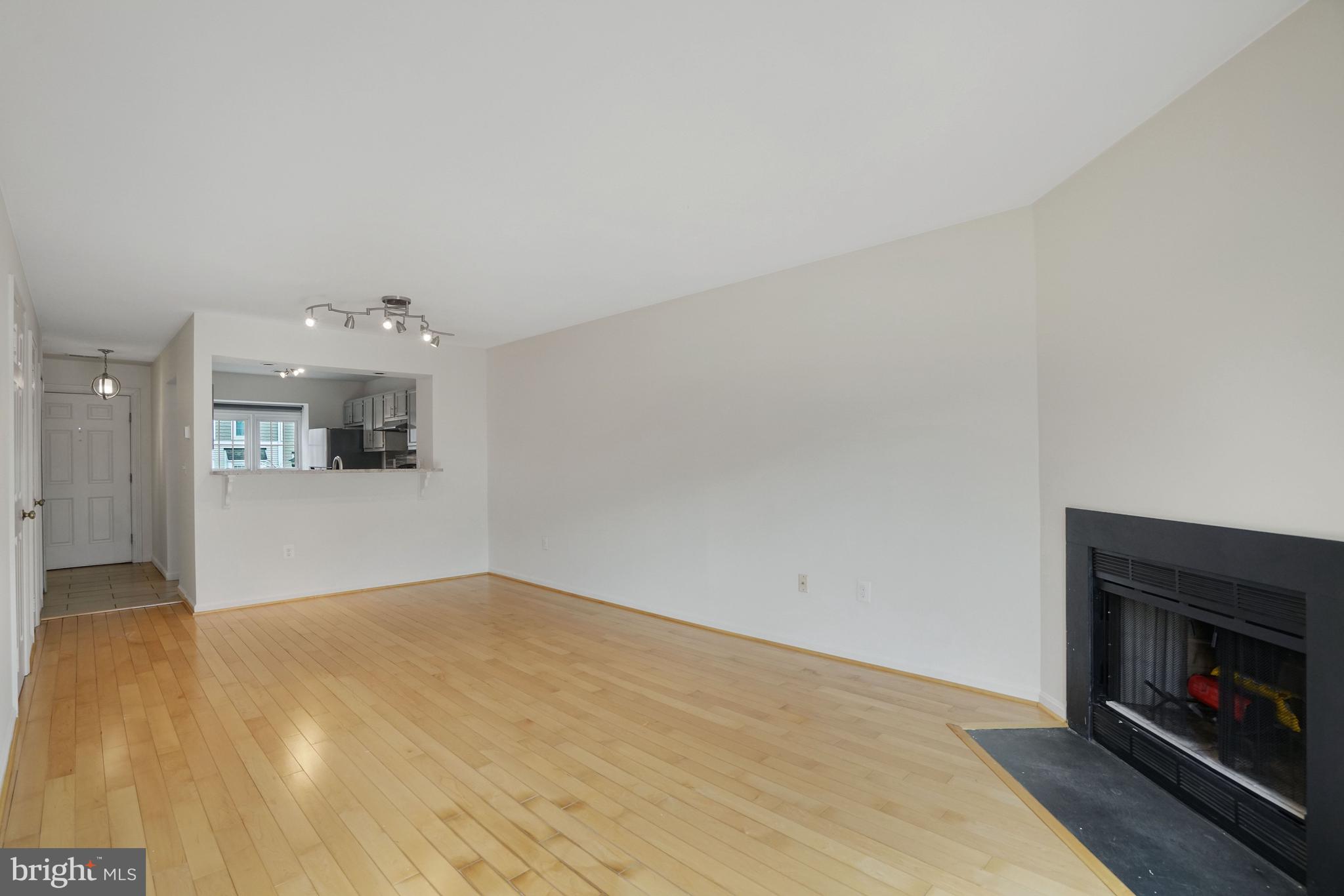 DUNDREE KNOLL - Residential