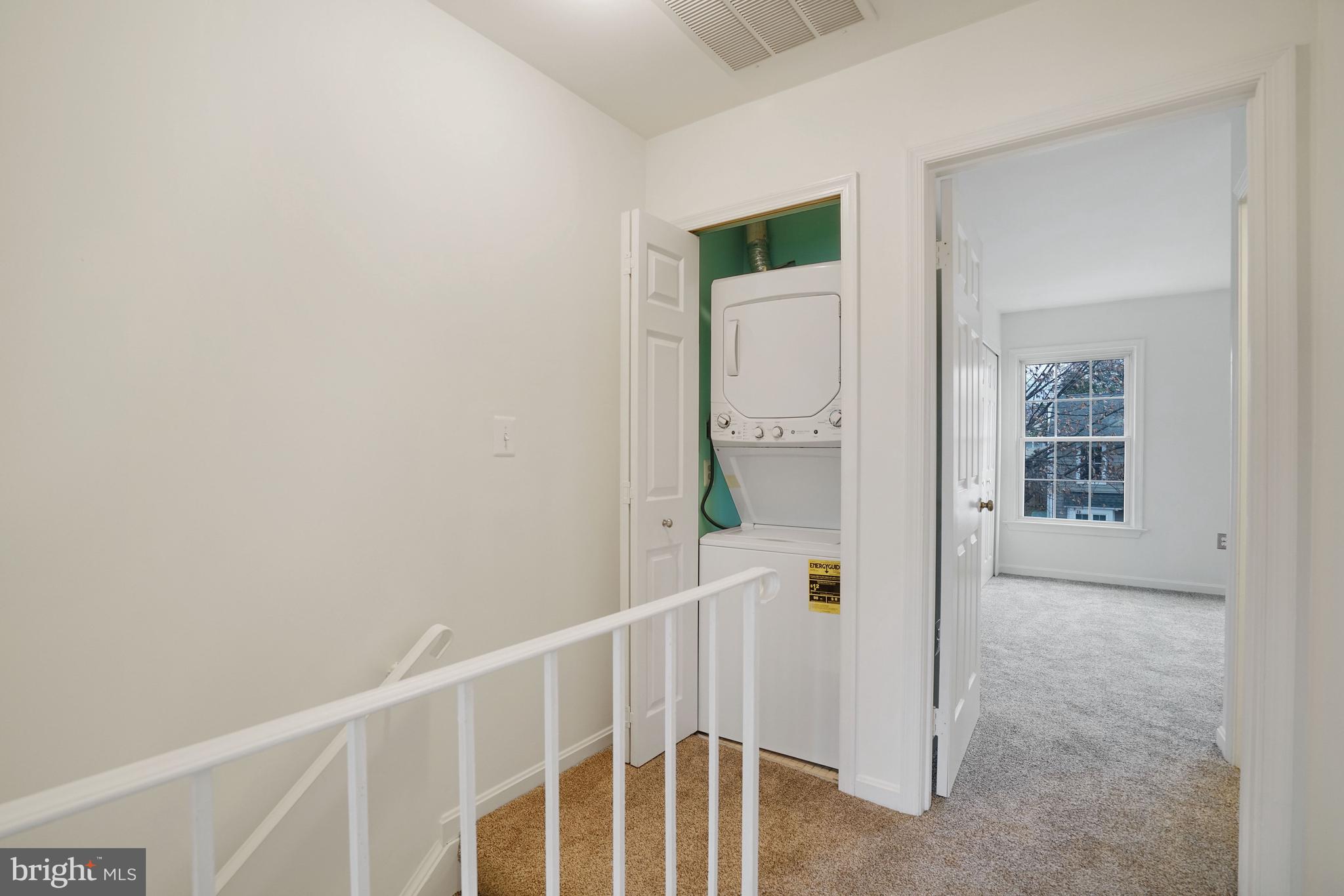 DUNDREE KNOLL - Residential