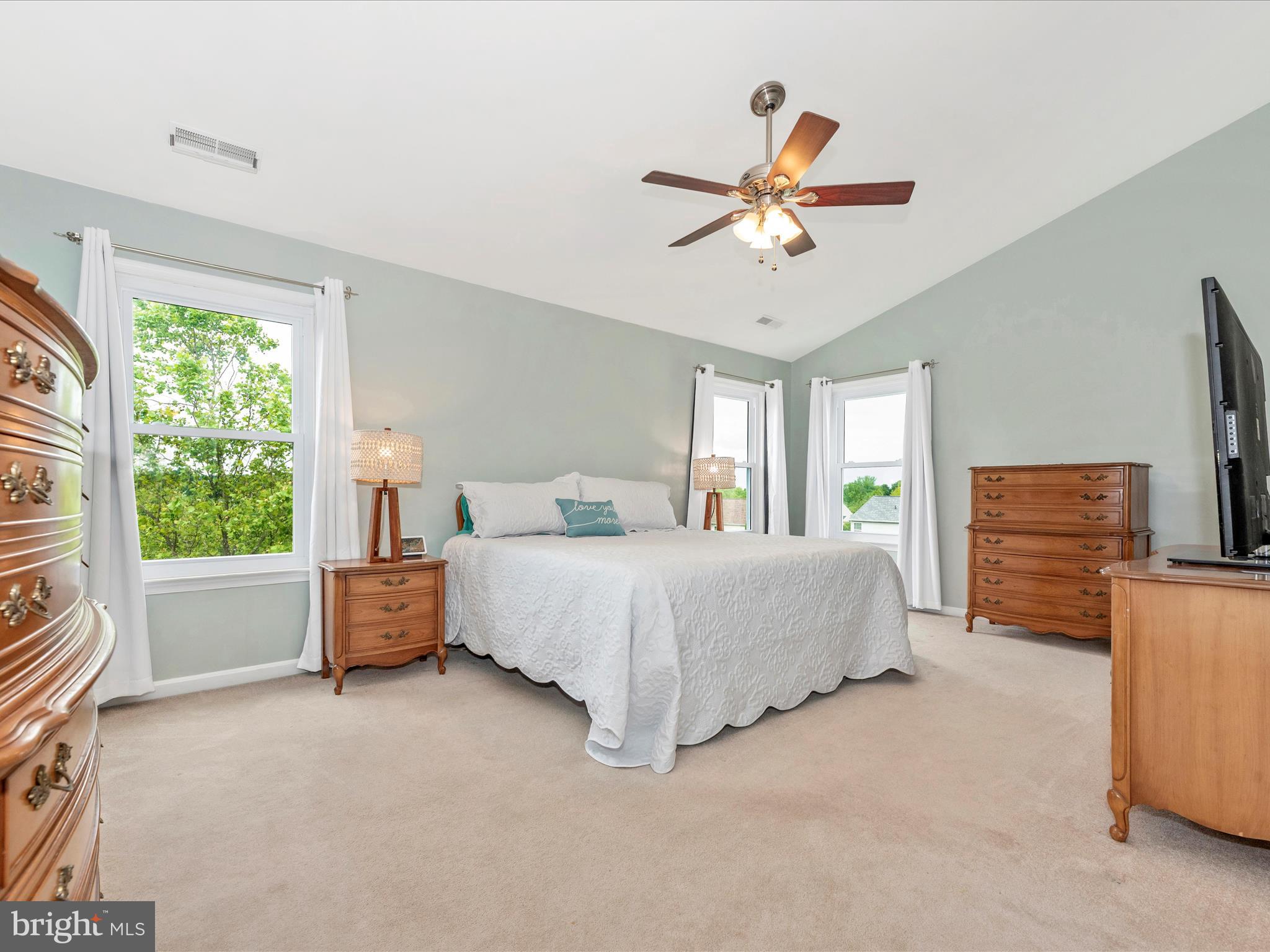 MANCHESTER FARMS - Residential