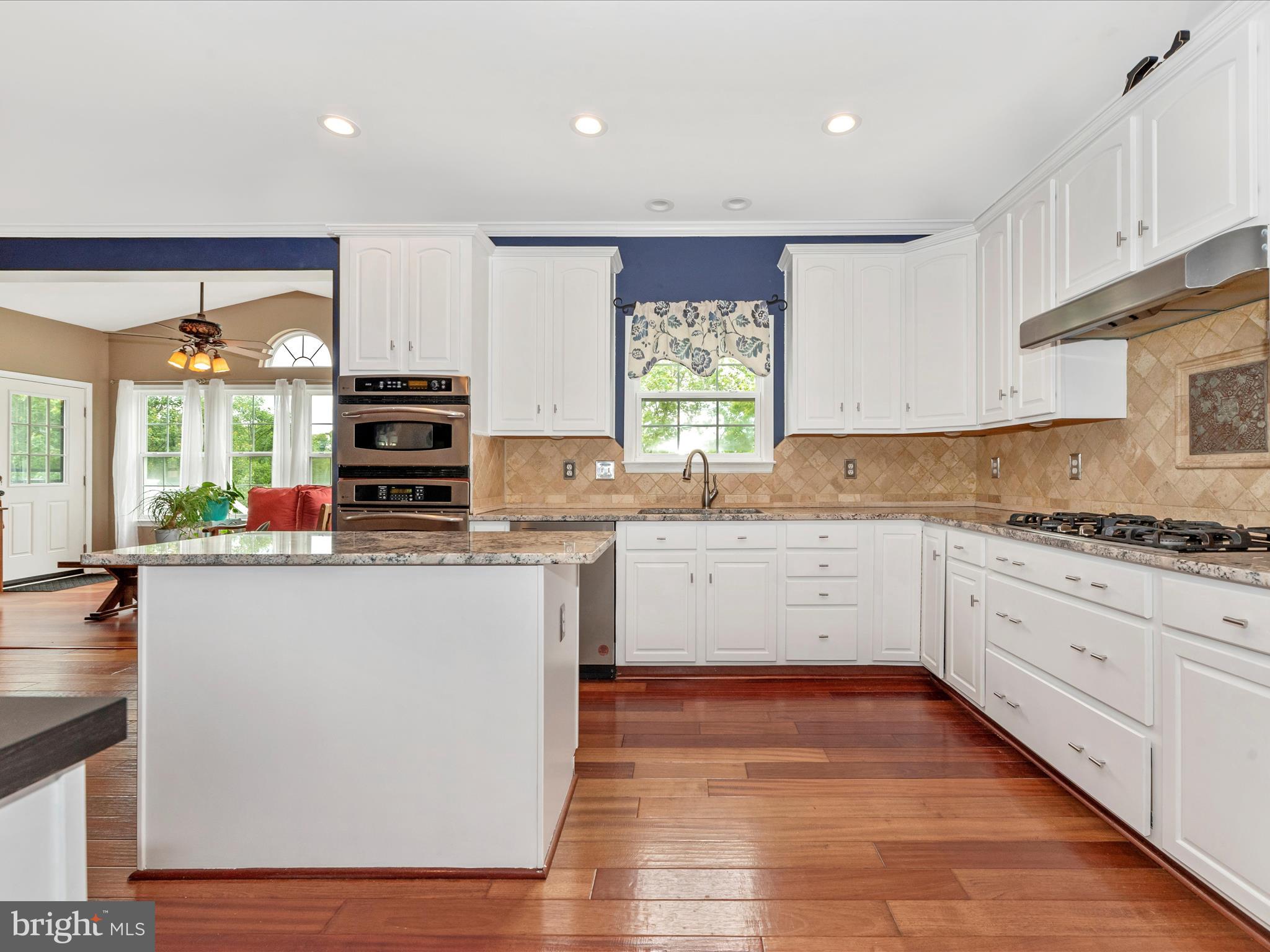 MANCHESTER FARMS - Residential