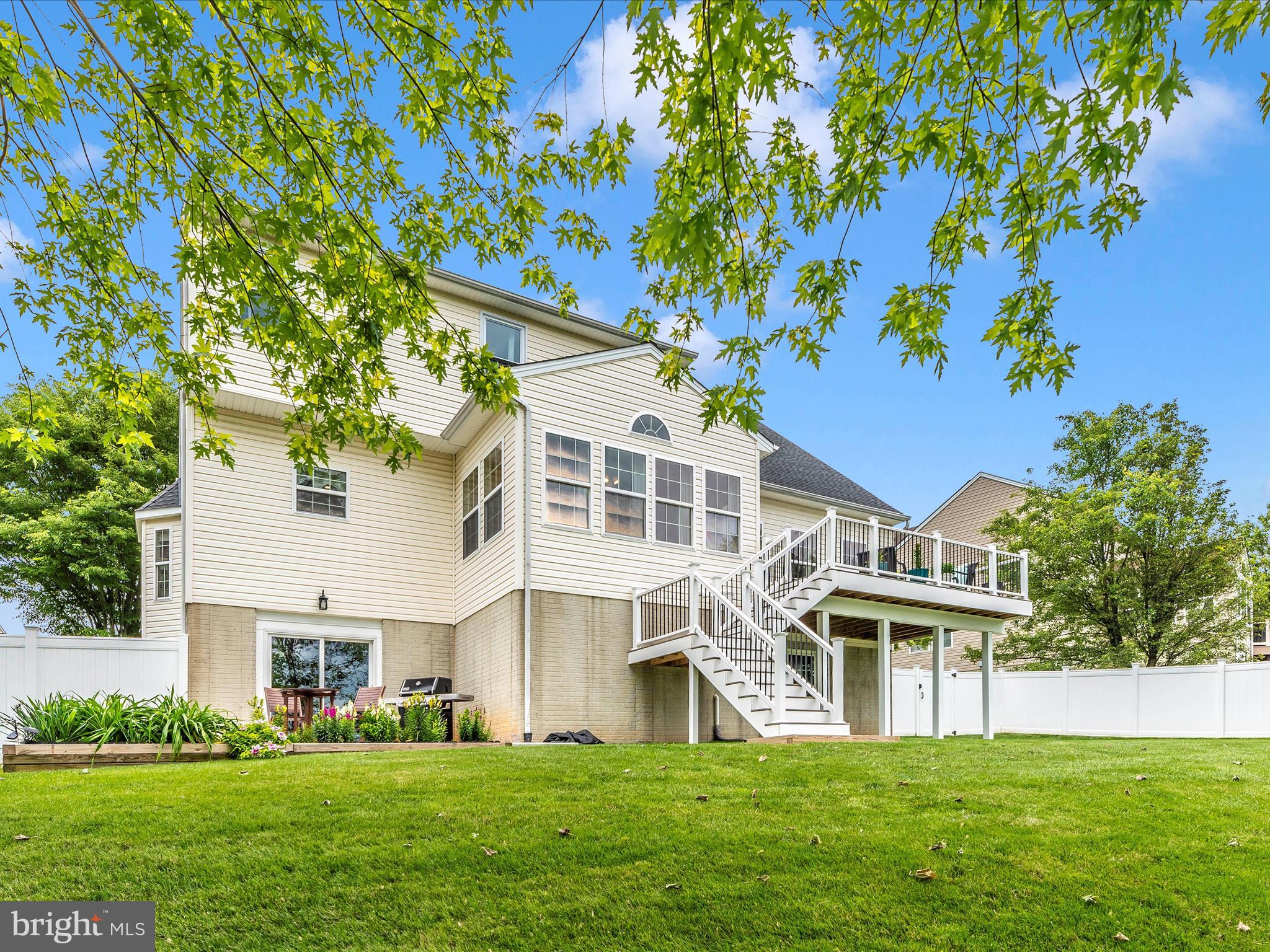 MANCHESTER FARMS - Residential