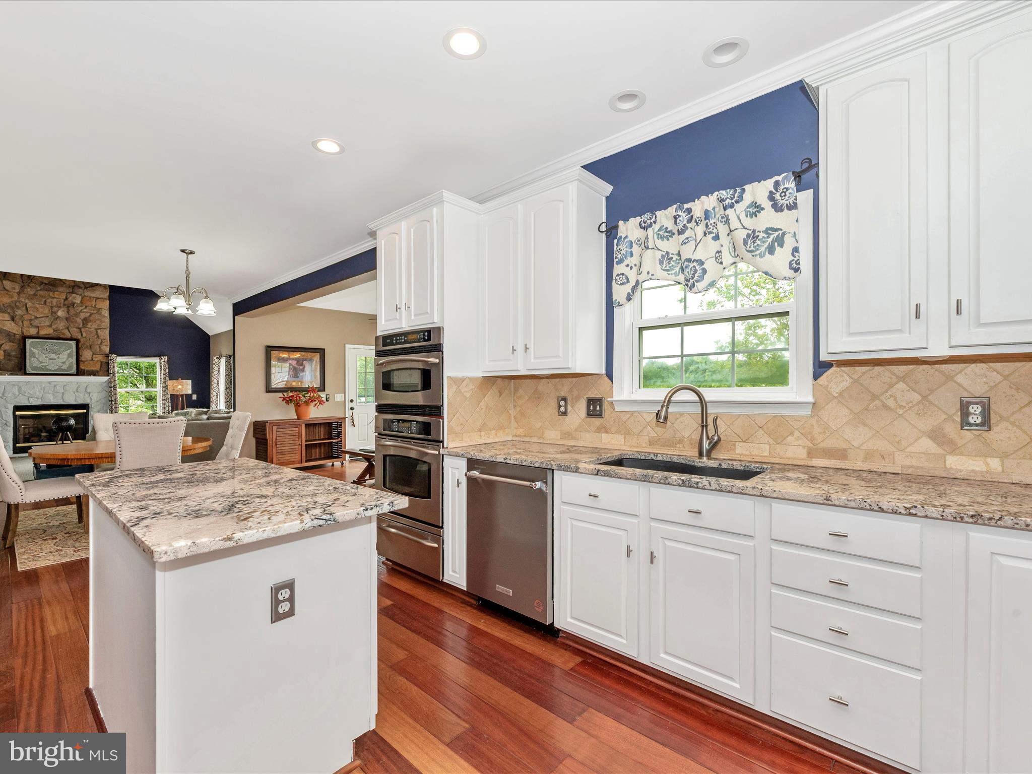 MANCHESTER FARMS - Residential