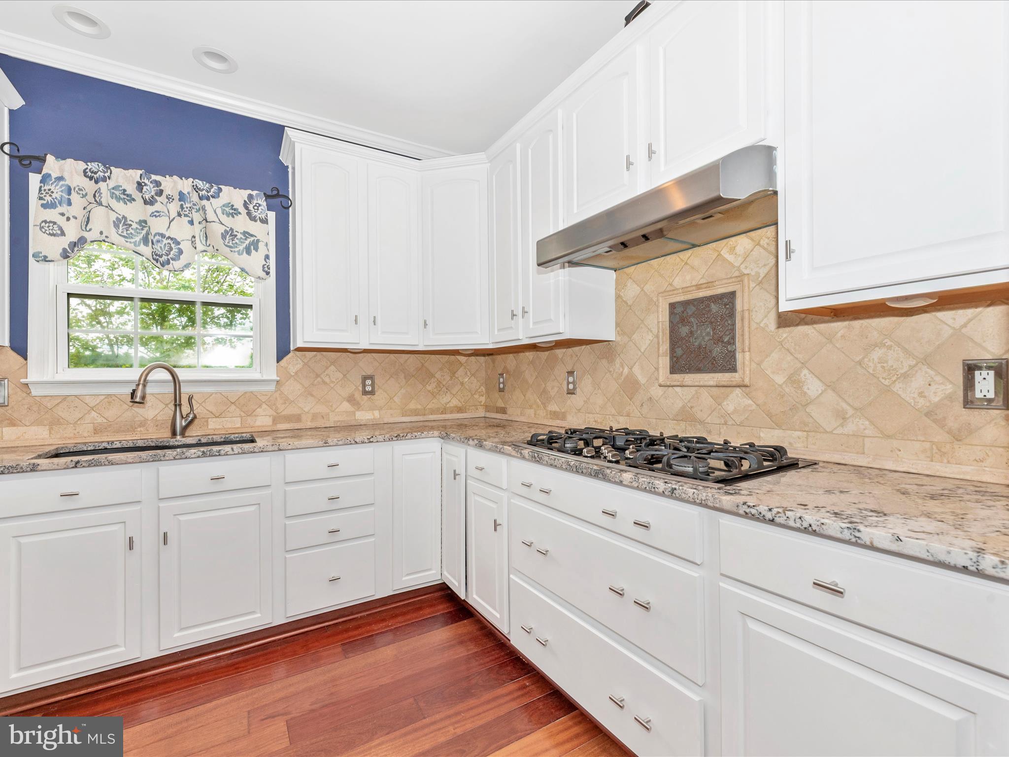 MANCHESTER FARMS - Residential