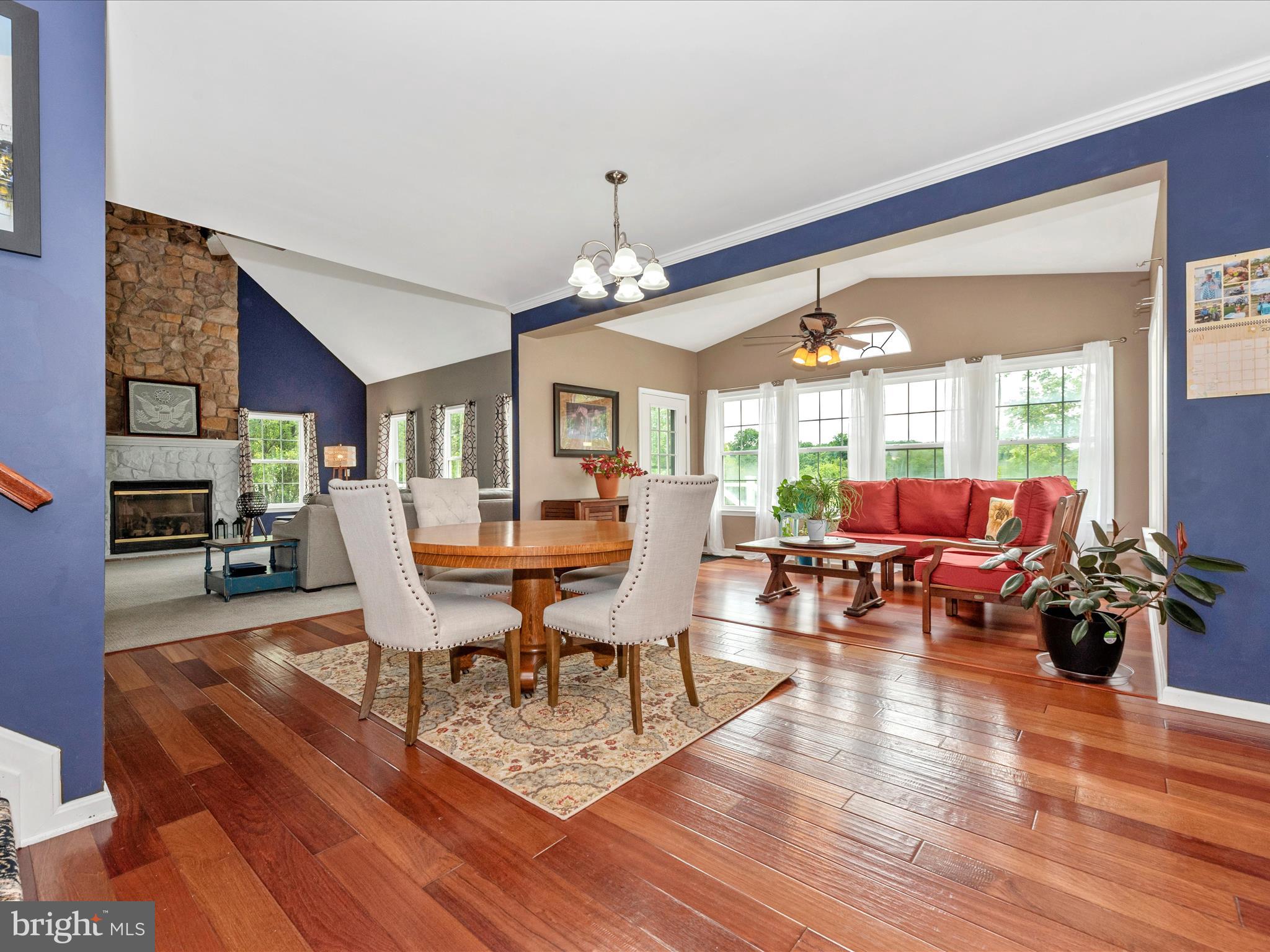 MANCHESTER FARMS - Residential