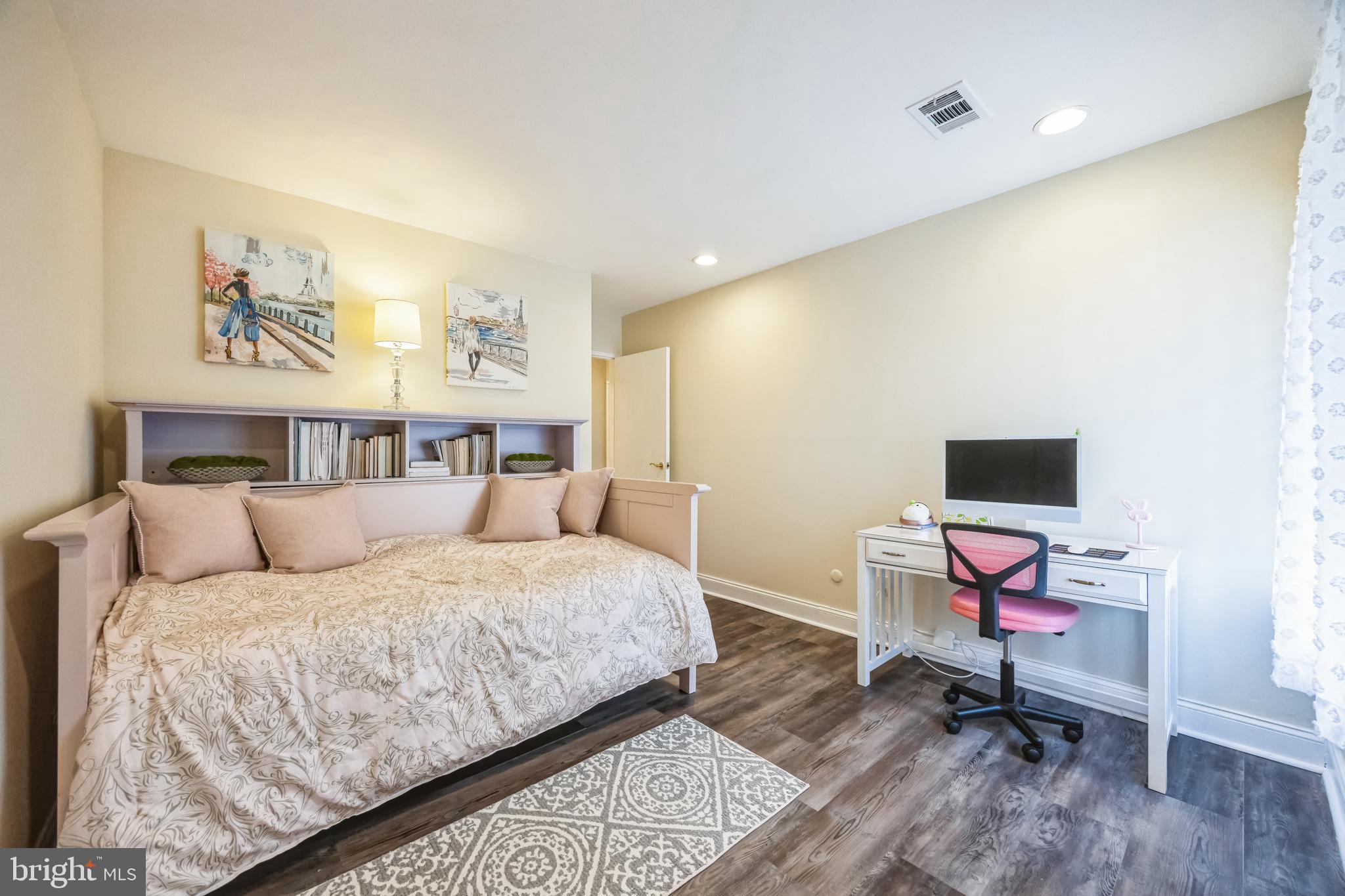 RAINTREE - Residential