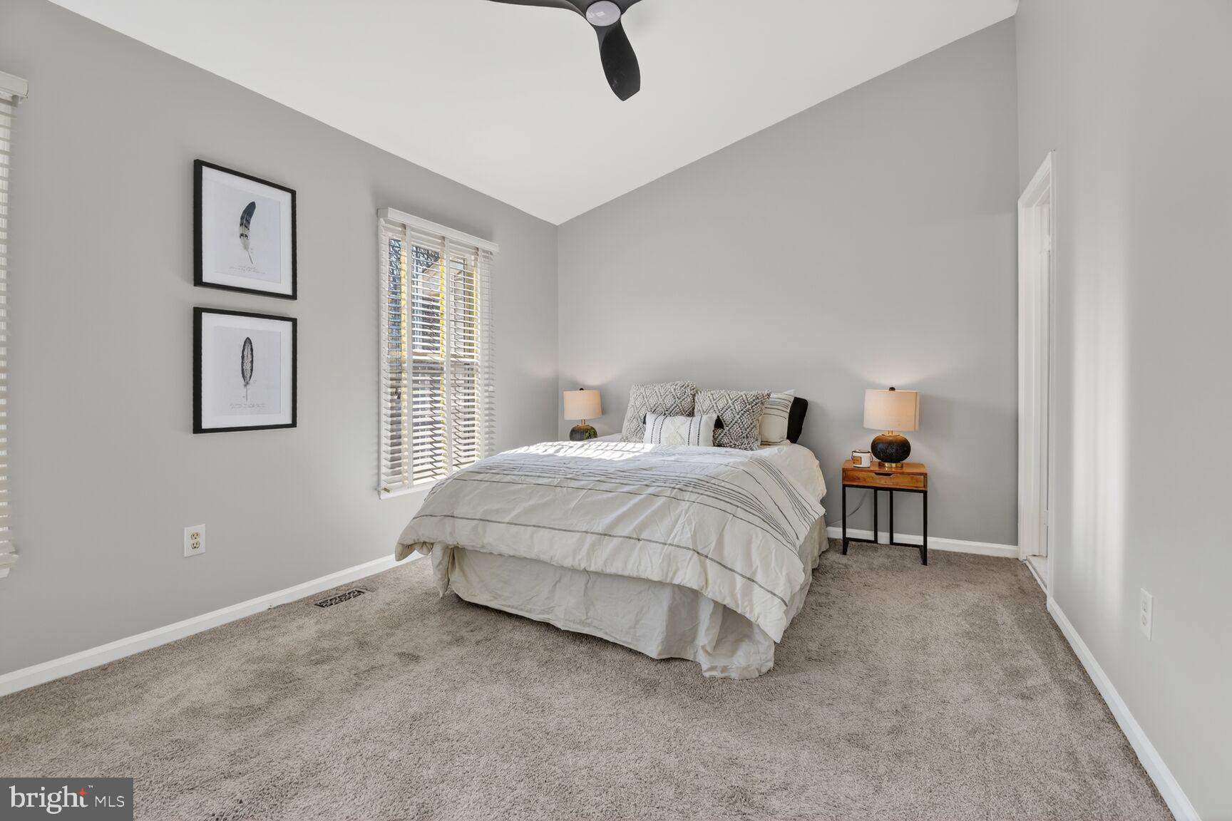 GROSVENOR PARK TOWNHOME CONDOMINIUMS - Residential