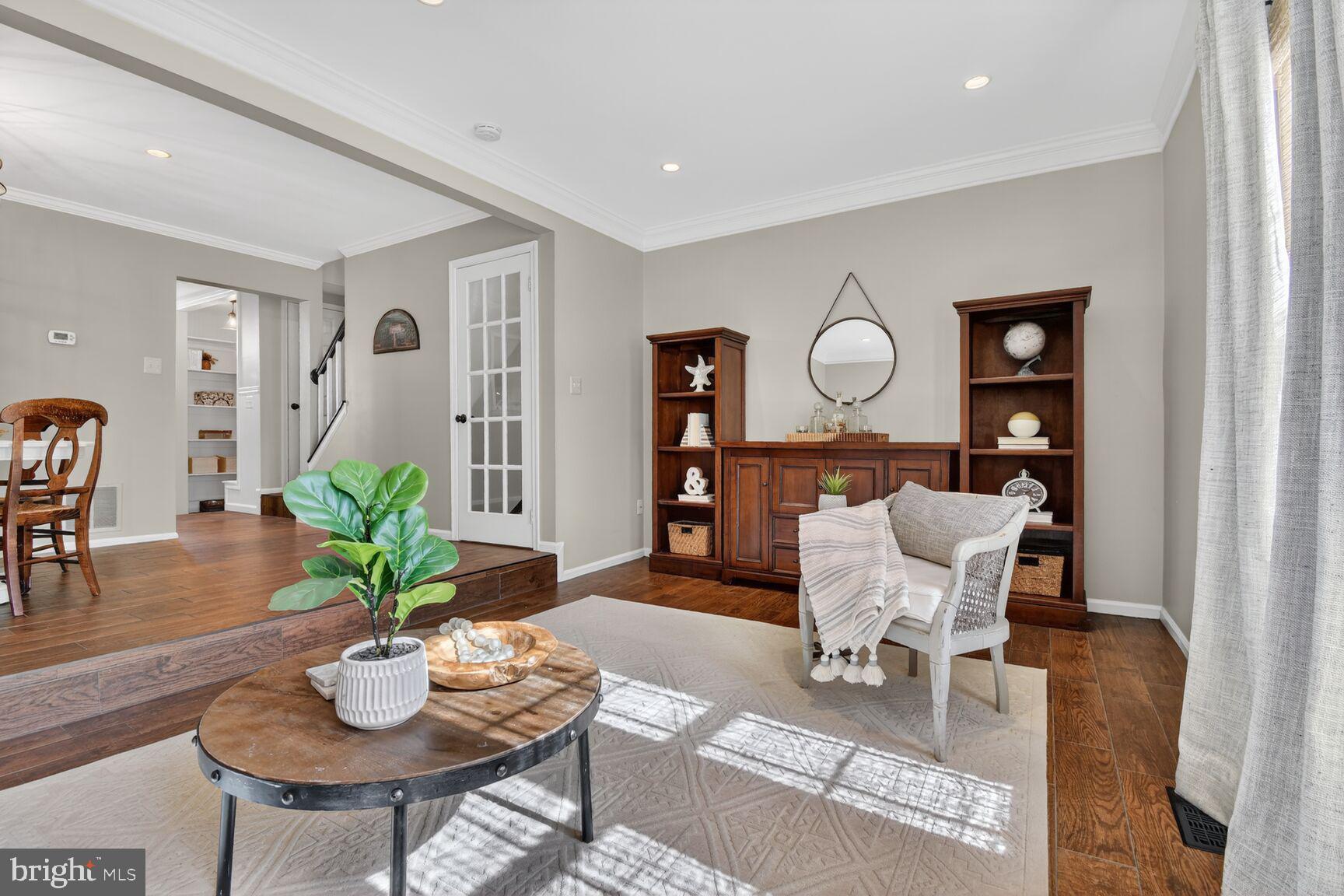 GROSVENOR PARK TOWNHOME CONDOMINIUMS - Residential