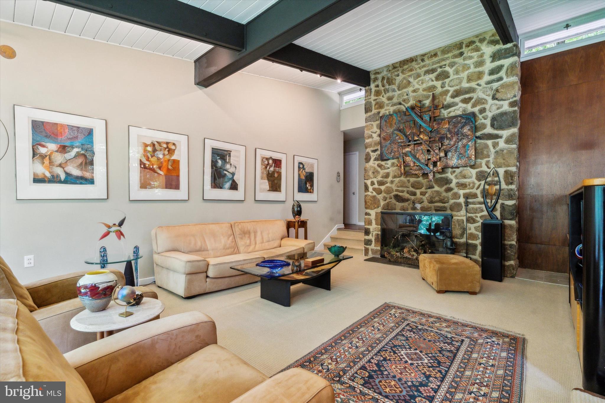 EAST FALLS - Residential