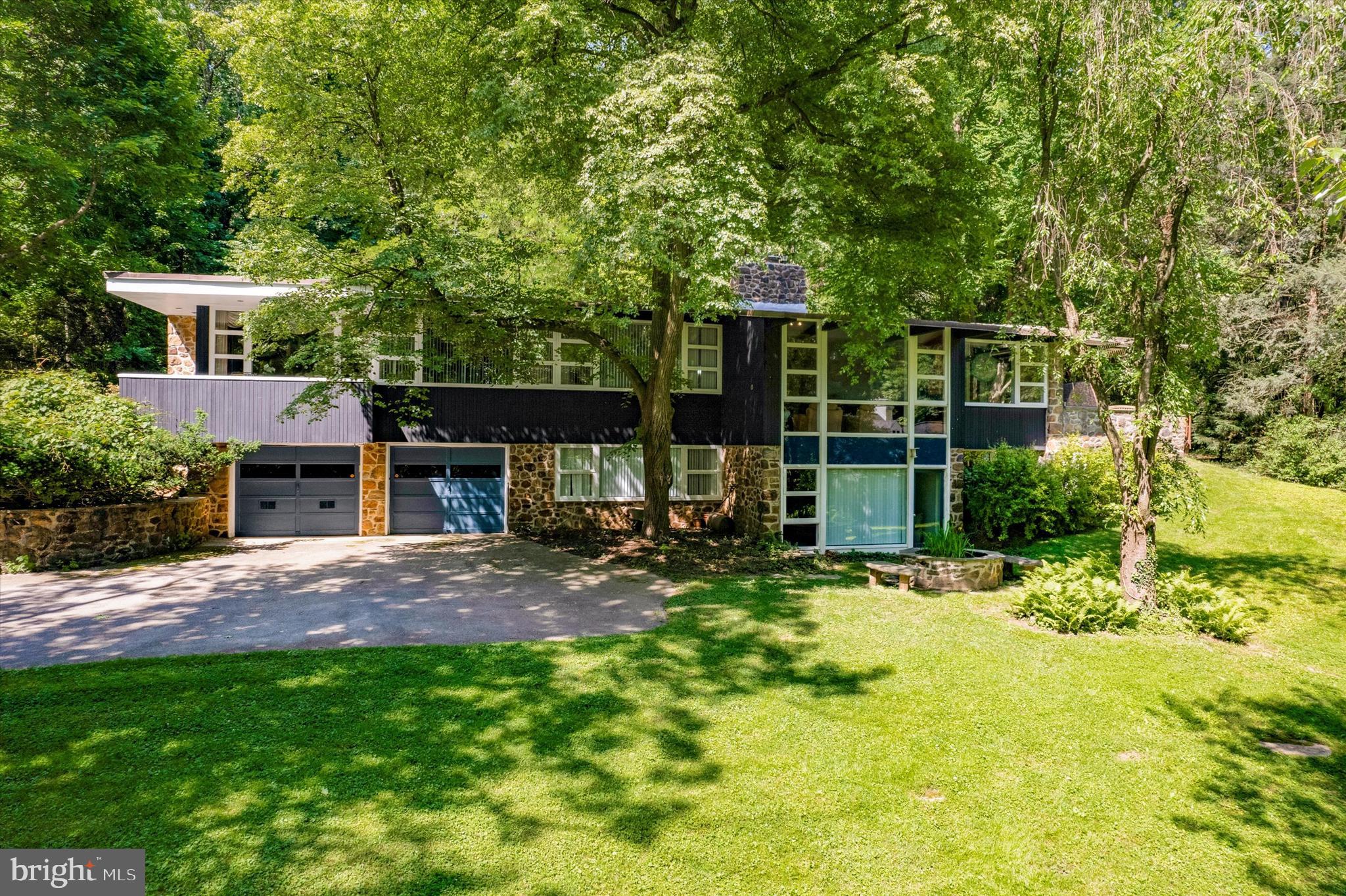 EAST FALLS - Residential