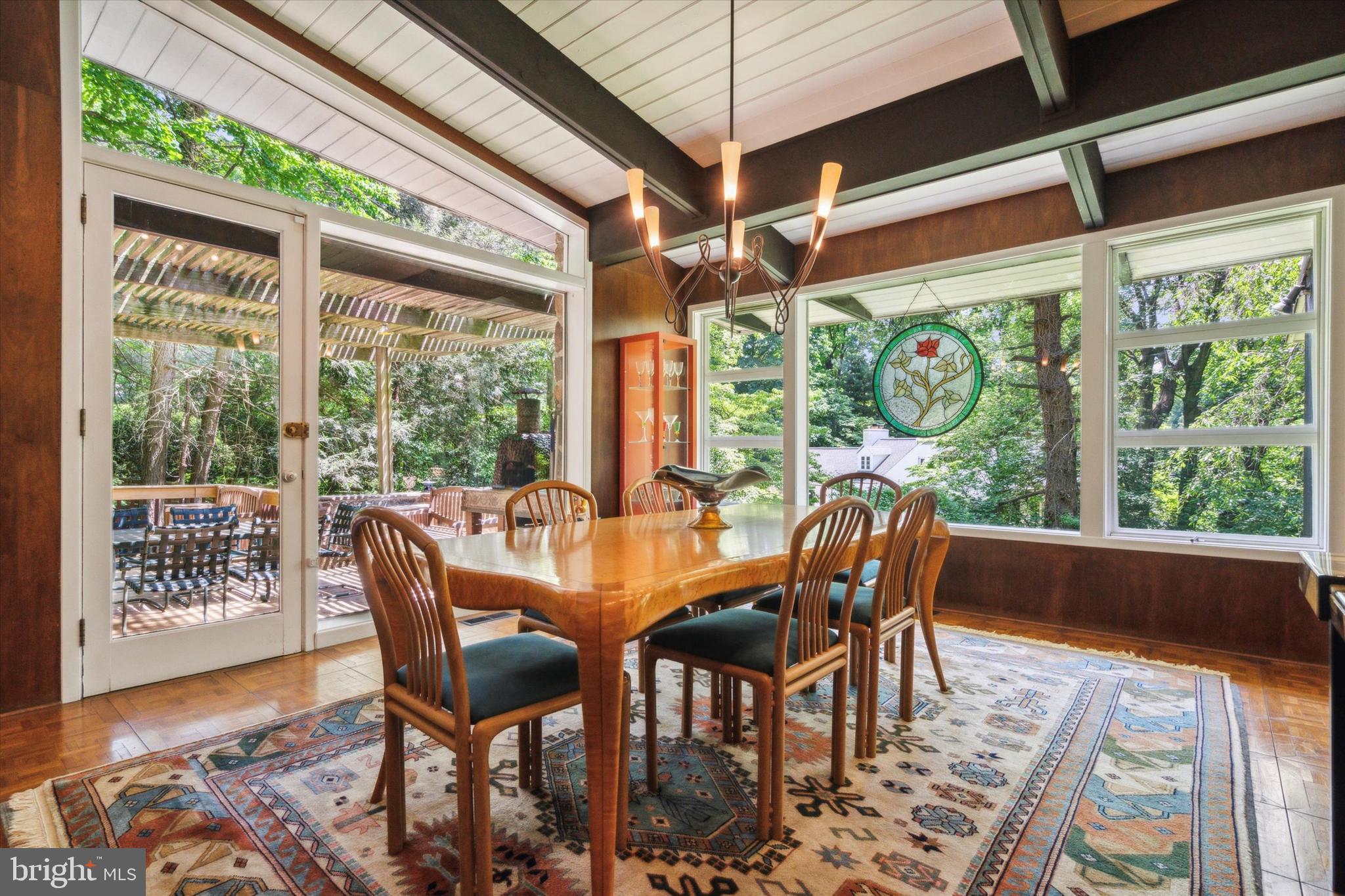 EAST FALLS - Residential