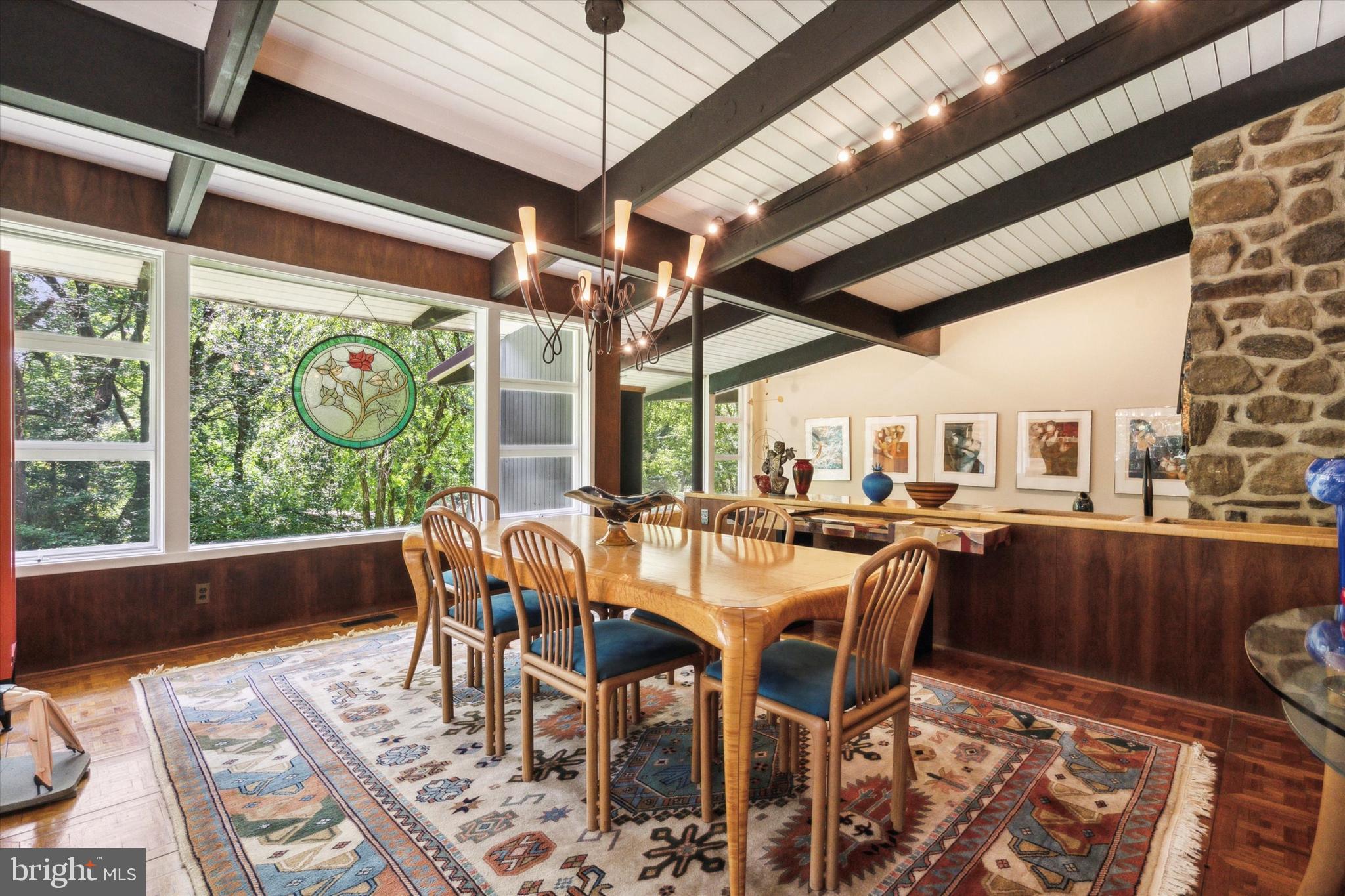 EAST FALLS - Residential