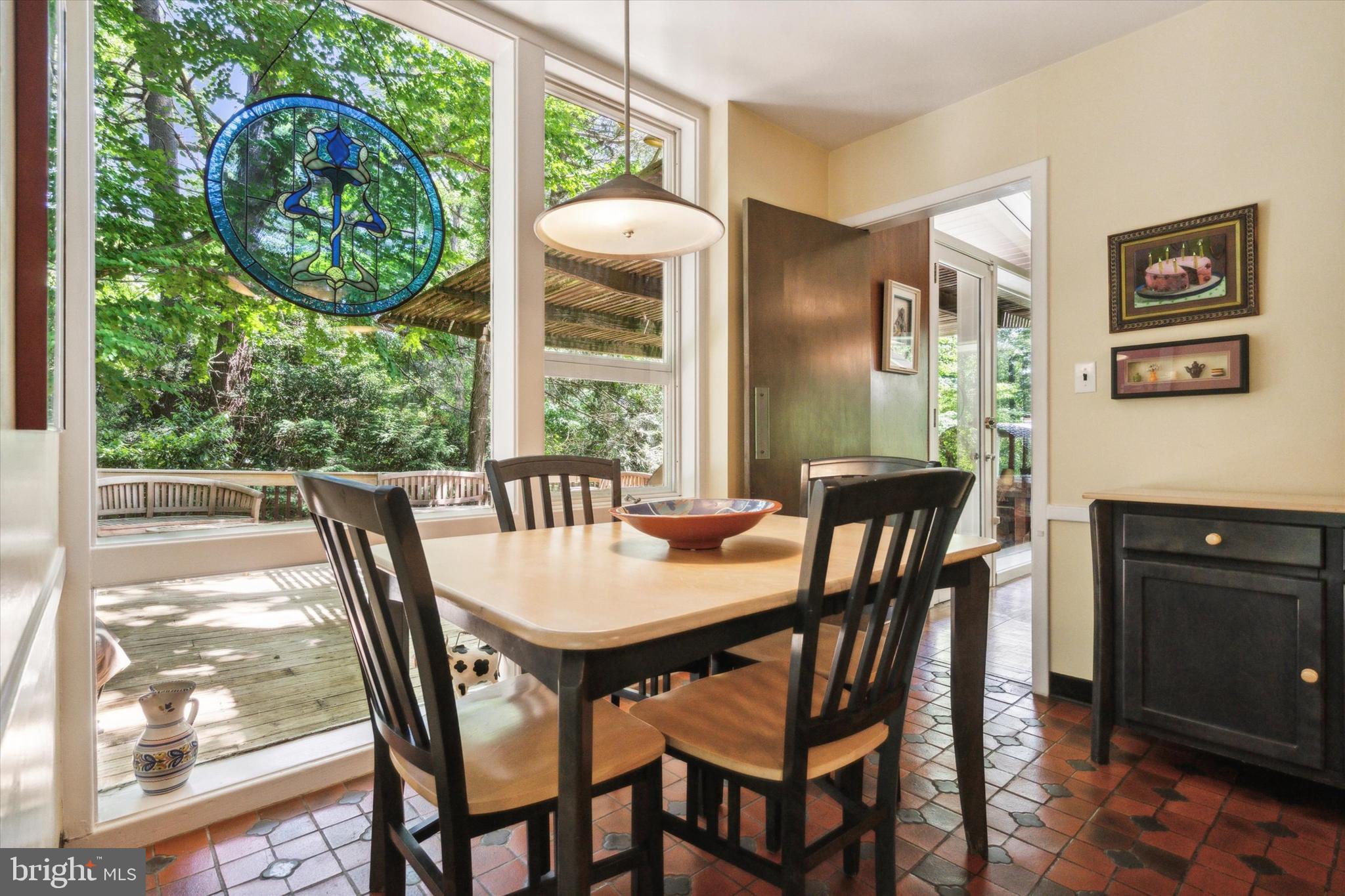 EAST FALLS - Residential