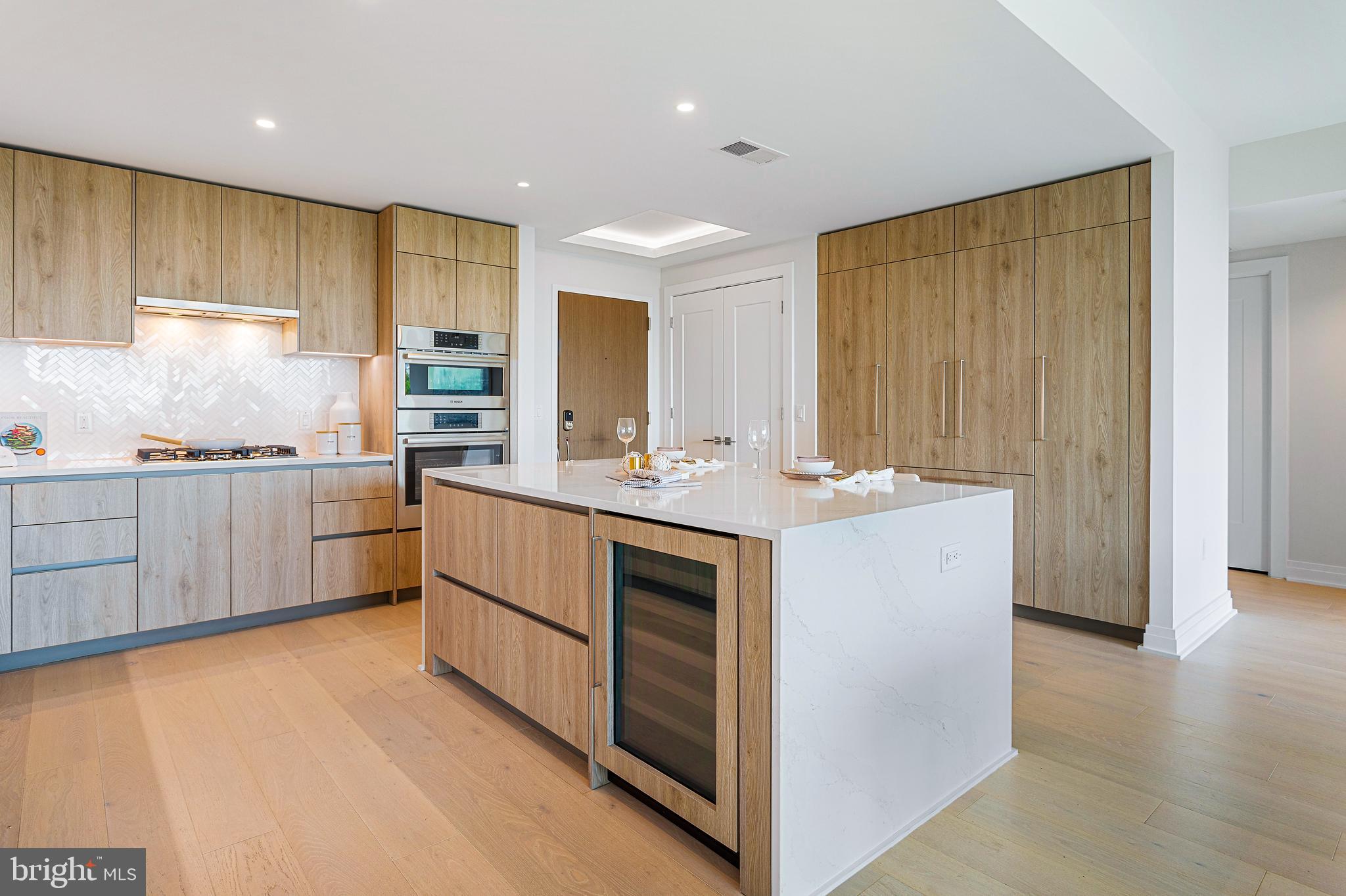 OLD TOWN ALEXANDRIA - Residential