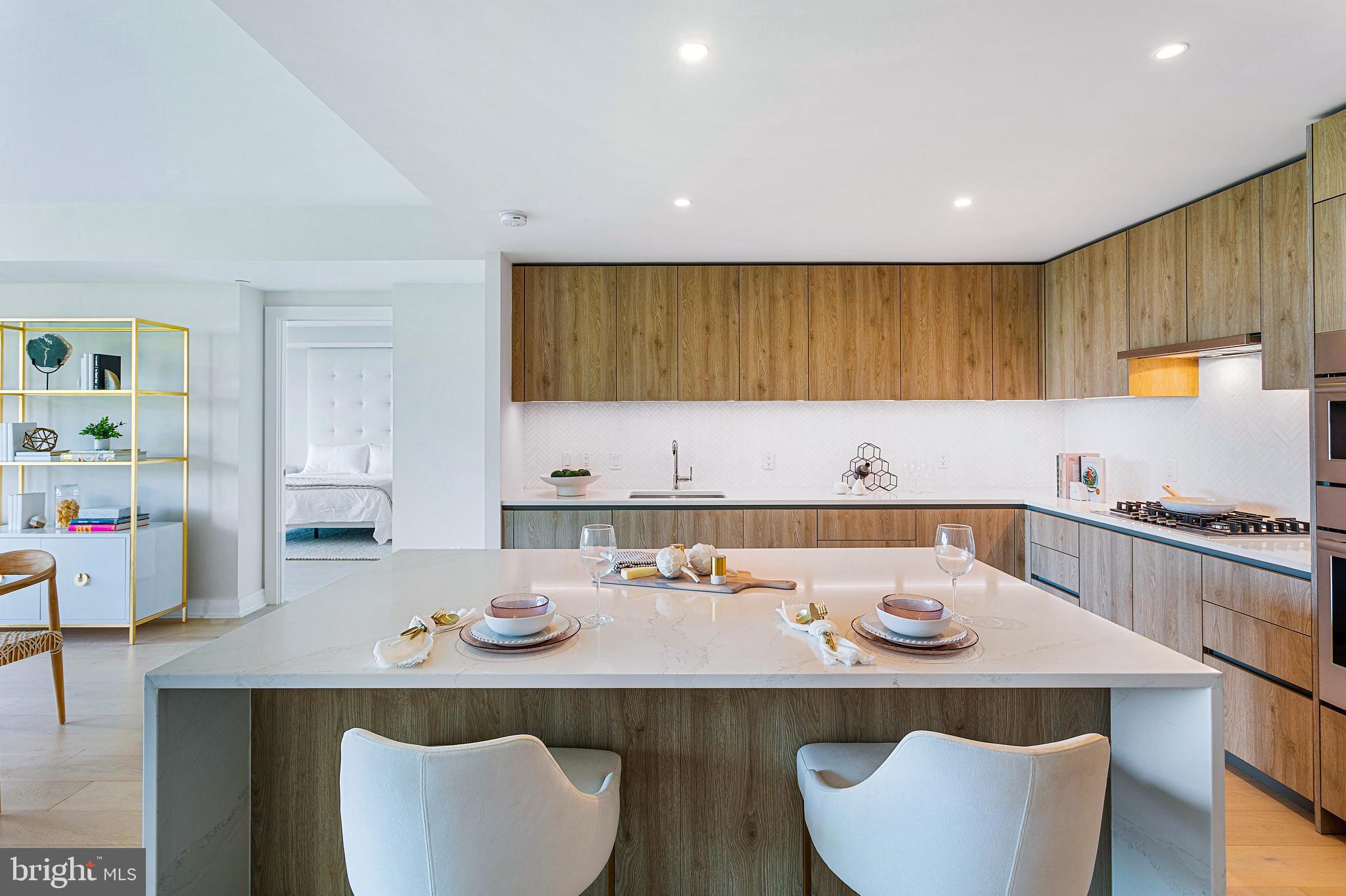 OLD TOWN ALEXANDRIA - Residential