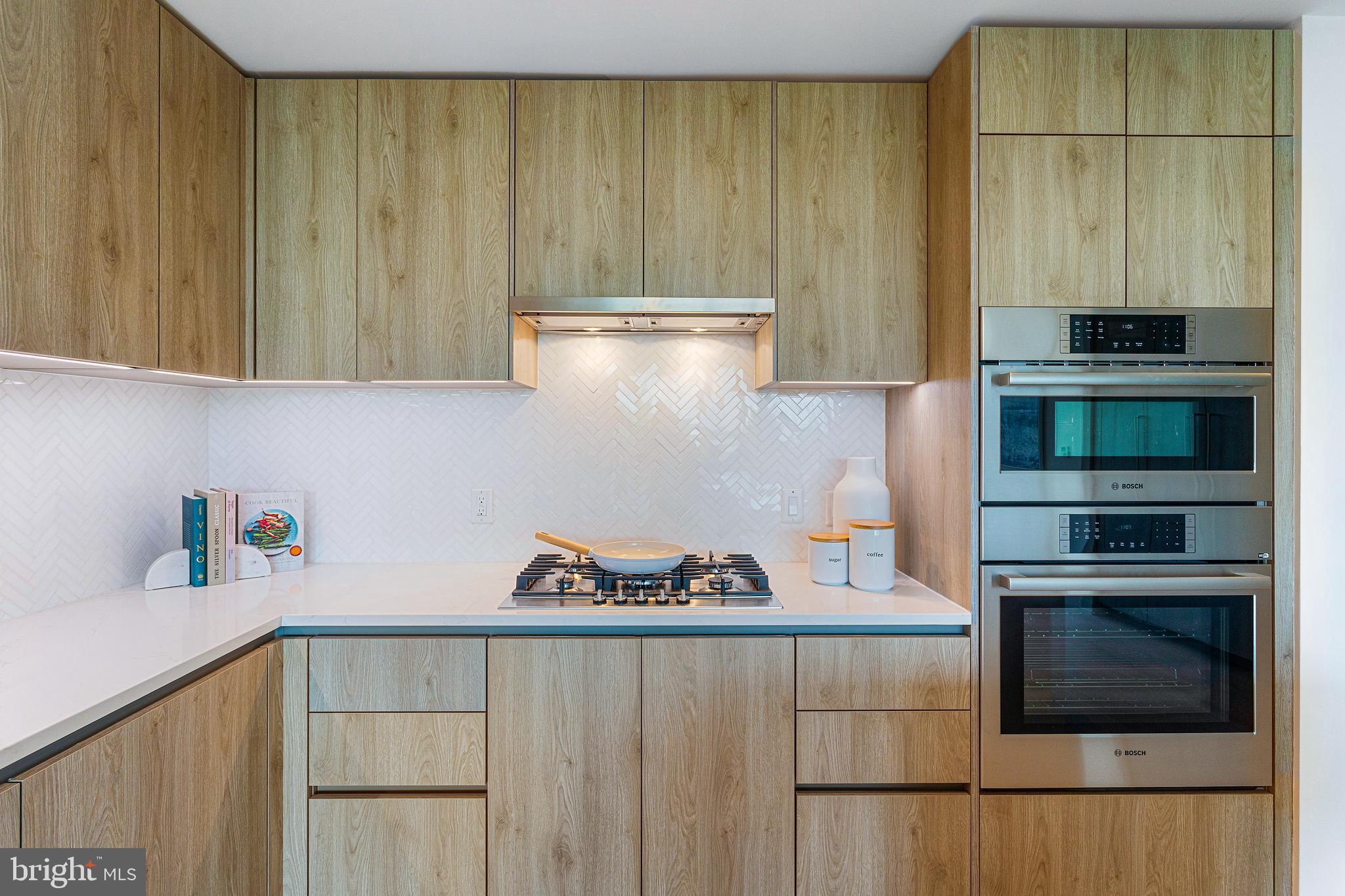 OLD TOWN ALEXANDRIA - Residential