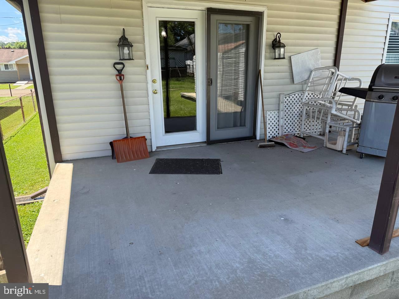 2310 MCKINLEY AVE - Photo 4